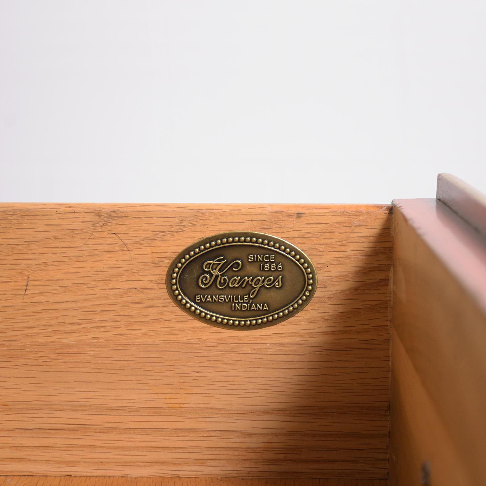 1970s Chinoiserie-Style Walnut Desk with Engraved Leather Top & Brass Accents For Sale 4