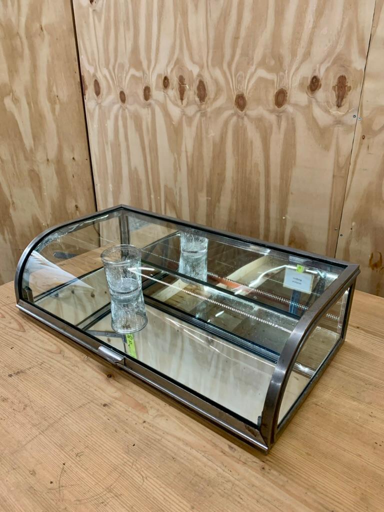 Vintage French Chrome Table Vitrine / Showcase In Good Condition For Sale In Hellerup, DK