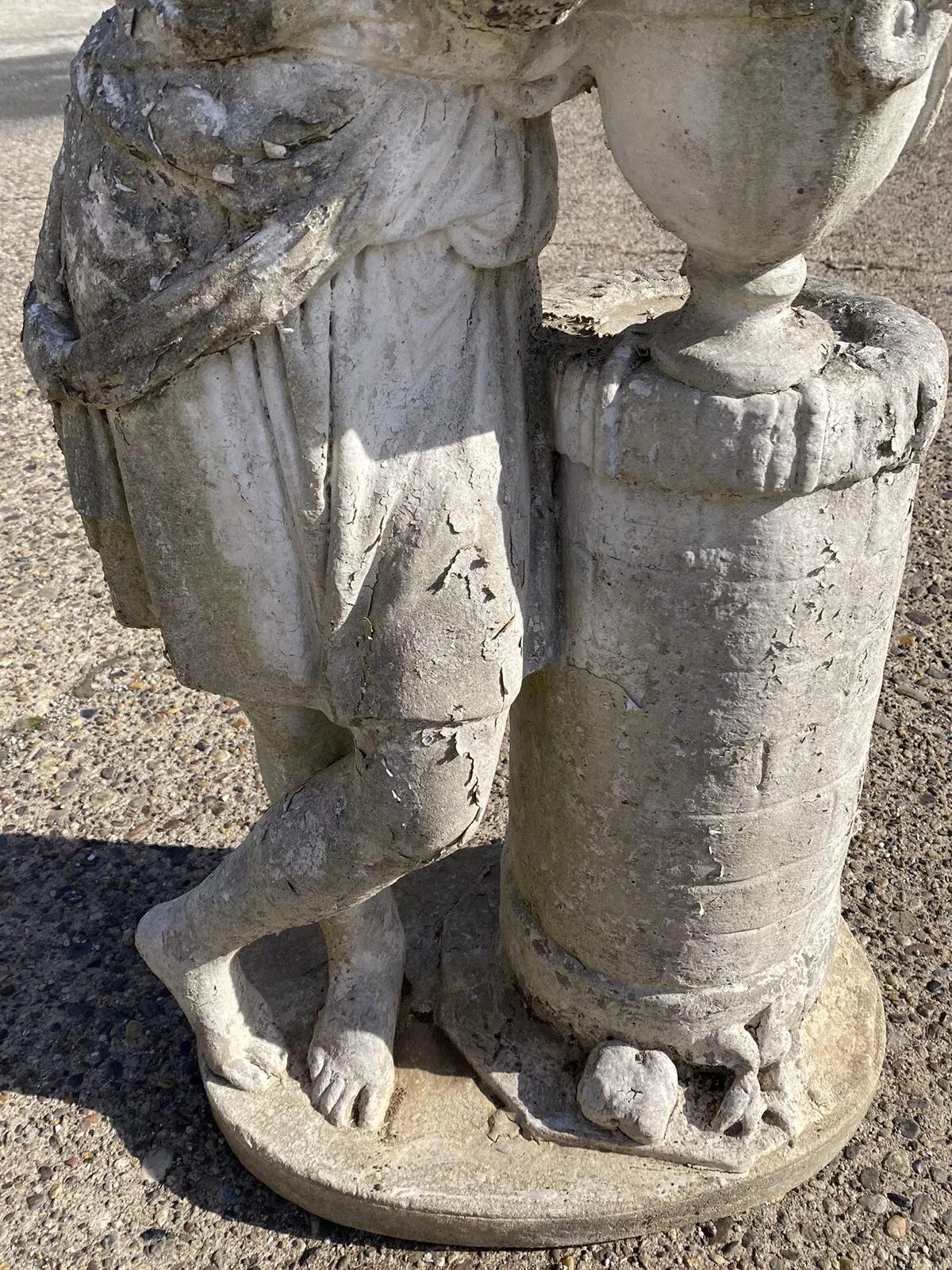 Französische weibliche Statue im klassischen französischen Vintage-Garten-/Winter season-Stil aus Steinguss, 40