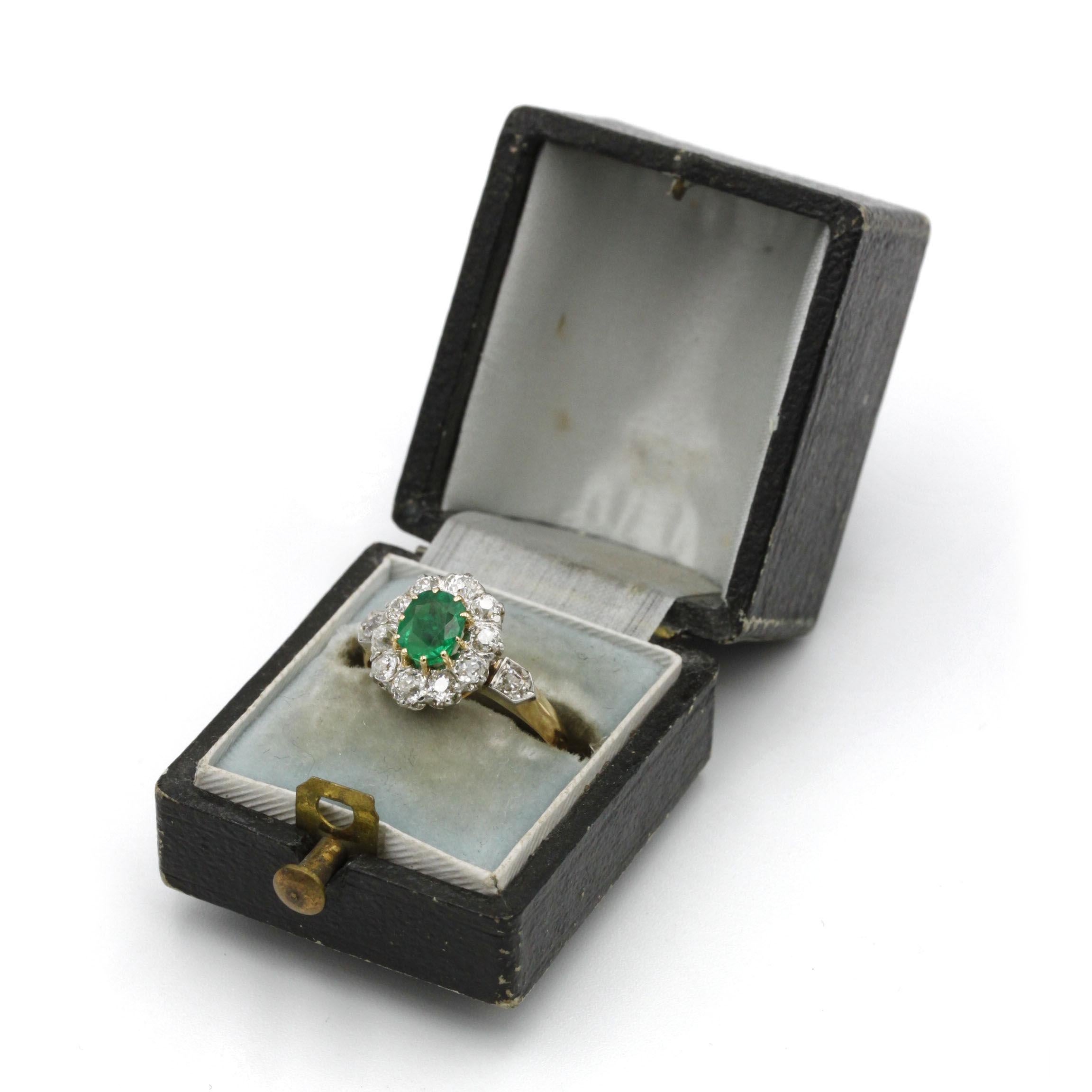 Vintage French Cluster Ring in 18k Gold Platinum with Emerald & Old Cut Diamonds For Sale 1