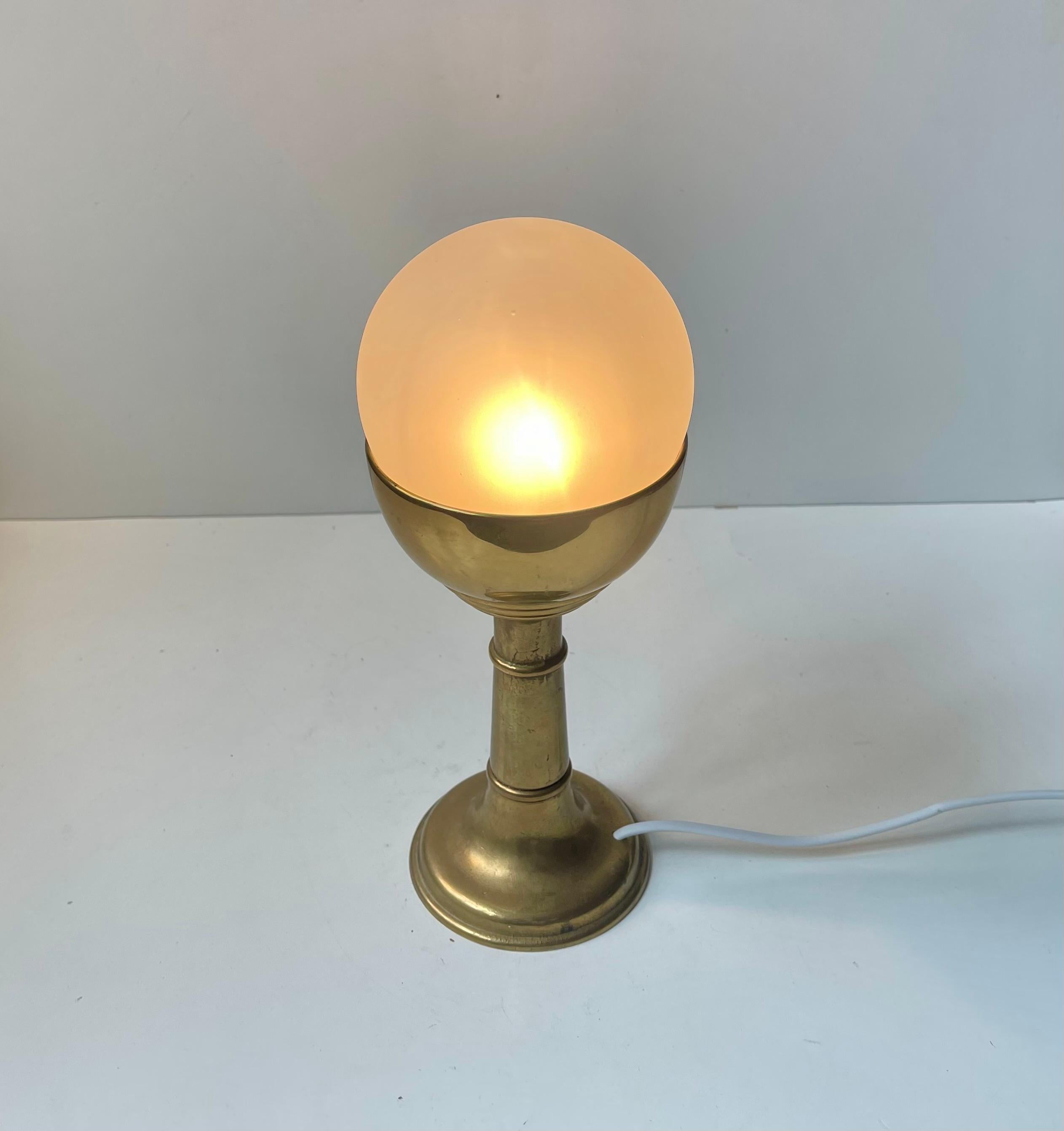 Lámpara de mesa francesa vintage 
