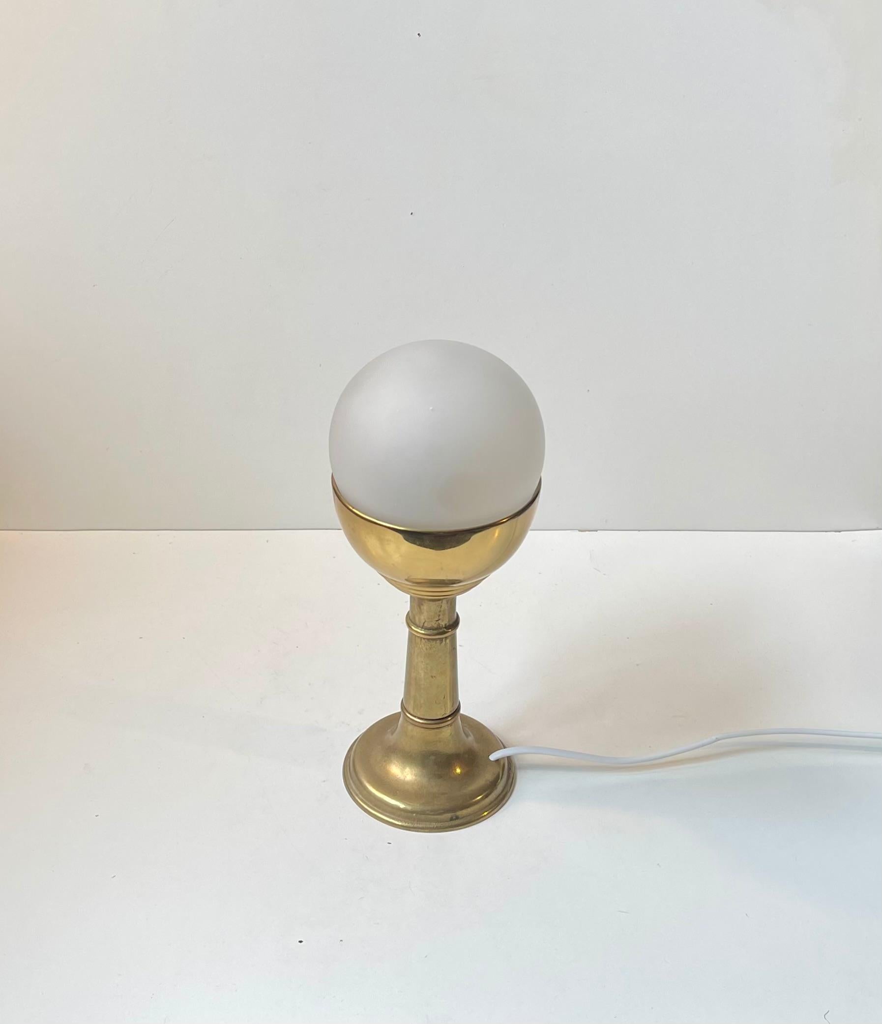 Lámpara de mesa francesa vintage 