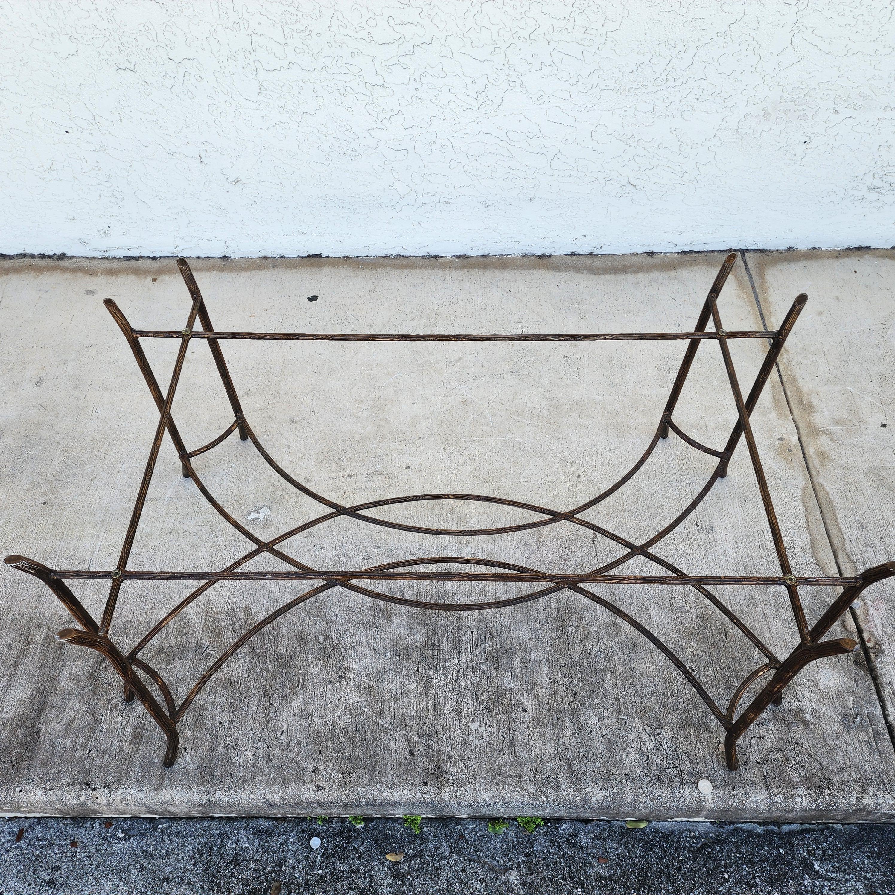 Mesa baja francesa vintage Faux Bois en venta 10