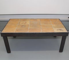 Tavolino francese d'epoca con piano in ceramica di Roger Capron (circa anni '70)