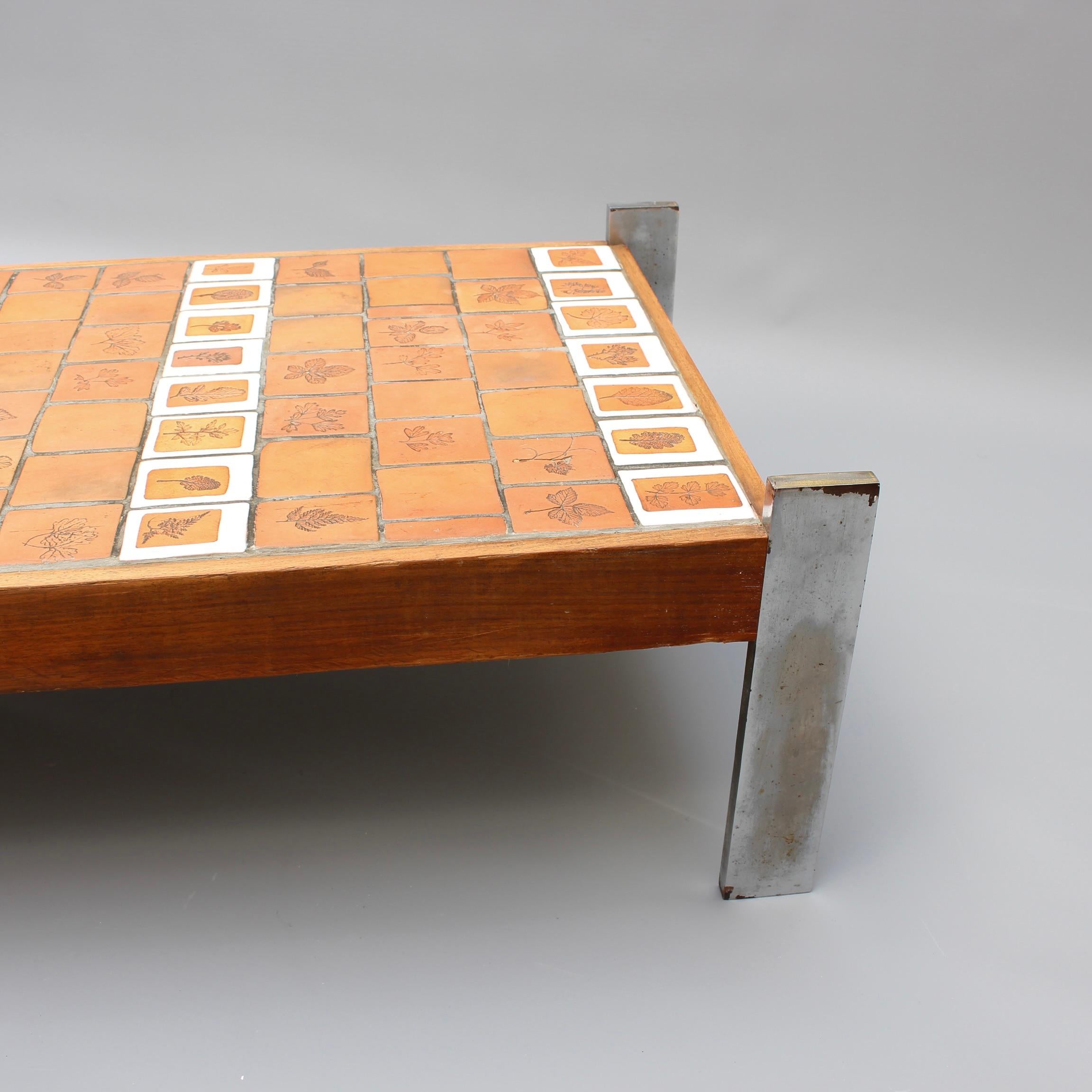 Vintage French Coffee Table with Leaf Motif Tiles by Roger Capron (circa 1970s) For Sale 1