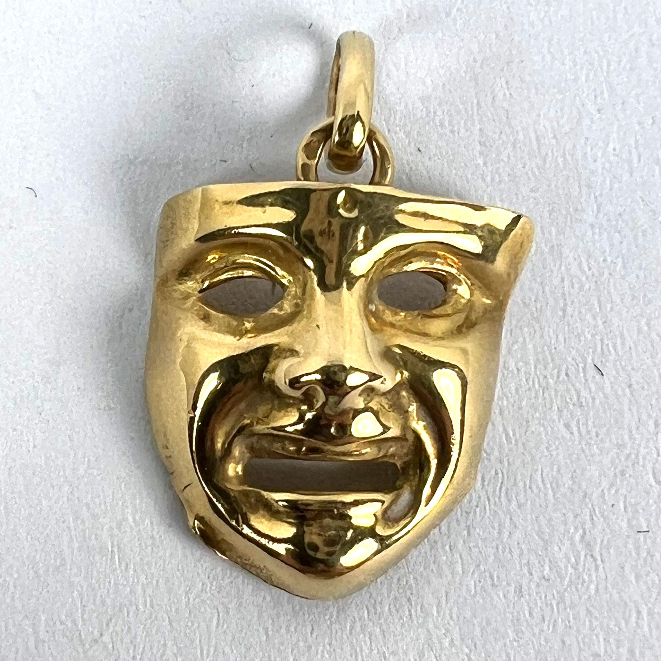 Vintage French Comedy Tragedy Theatre Drama Mask 18K Yellow Gold Charm Pendentif en vente 8
