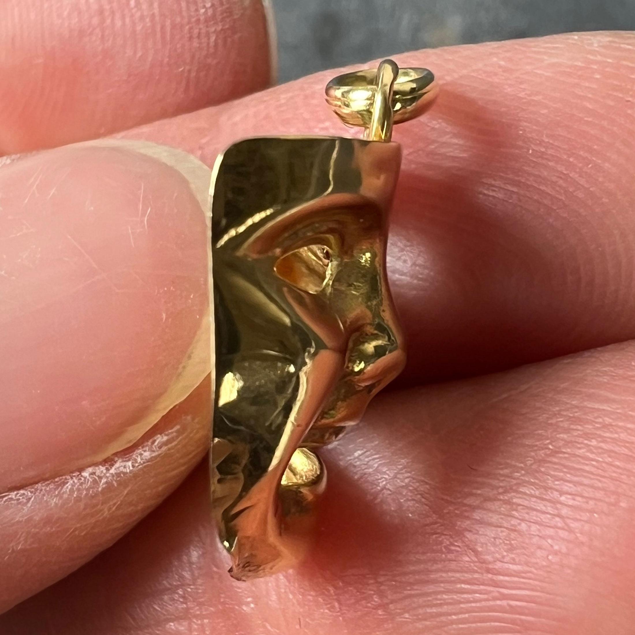 Vintage French Comedy Tragedy Theatre Drama Mask 18K Yellow Gold Charm Pendentif en vente 5