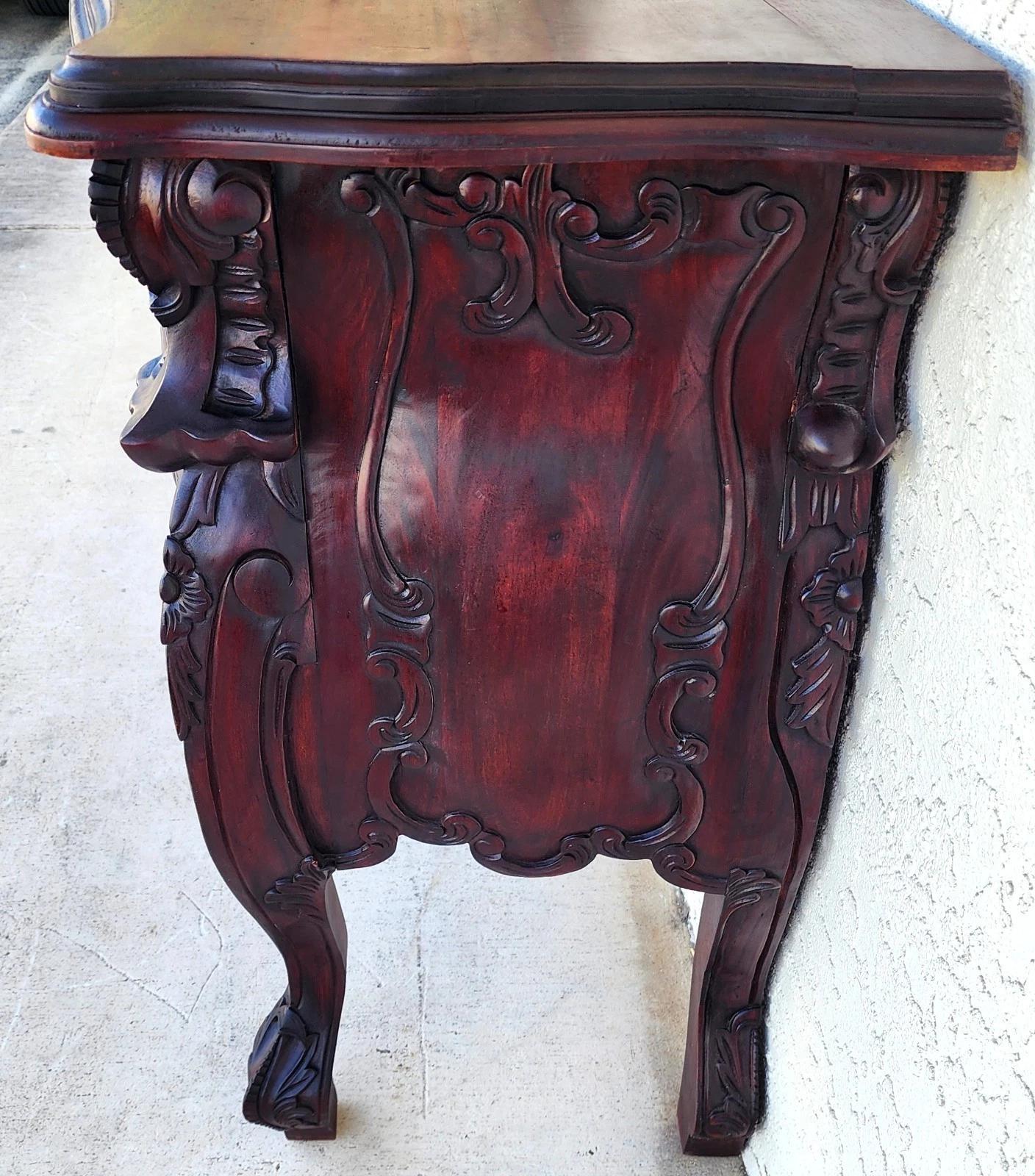 Comò francese d'epoca con cassettone a bombe In condizioni buone in vendita a Lake Worth, FL