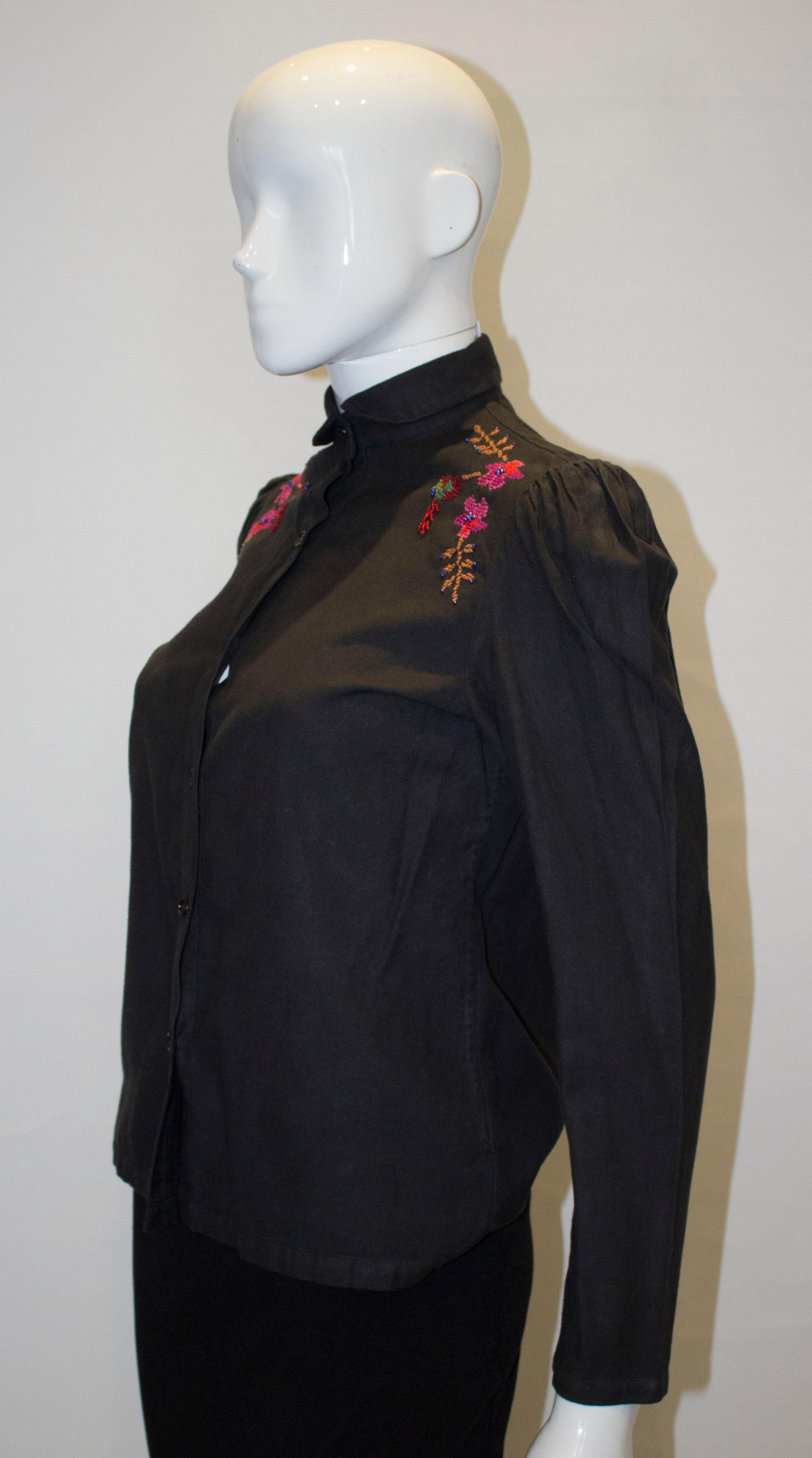 Camicetta vintage in cotone nero con ricamo di French Connection In condizioni buone in vendita a London, GB