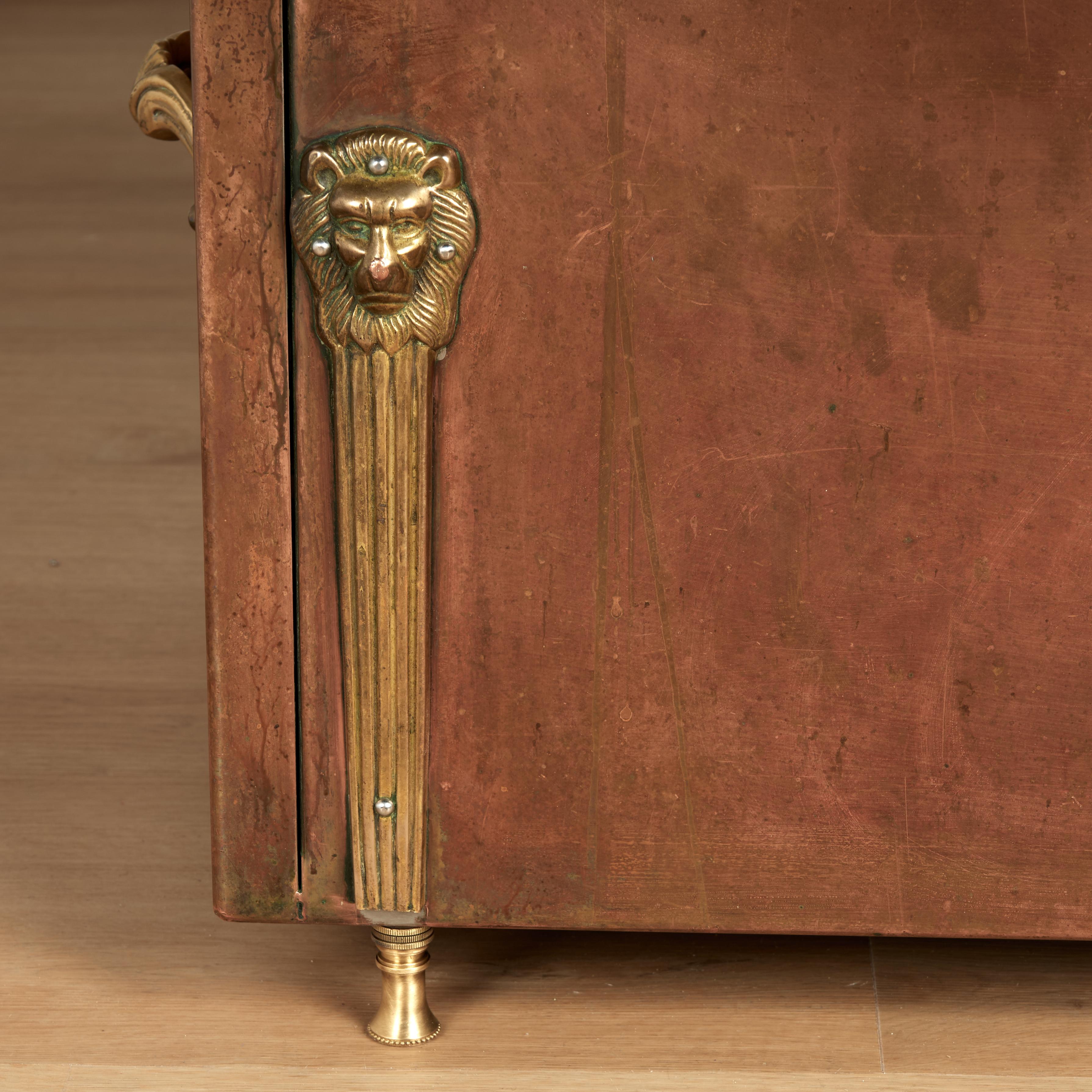 Chauffe-plat ou hotte à dôme en cuivre néoclassique vintage français en vente 8