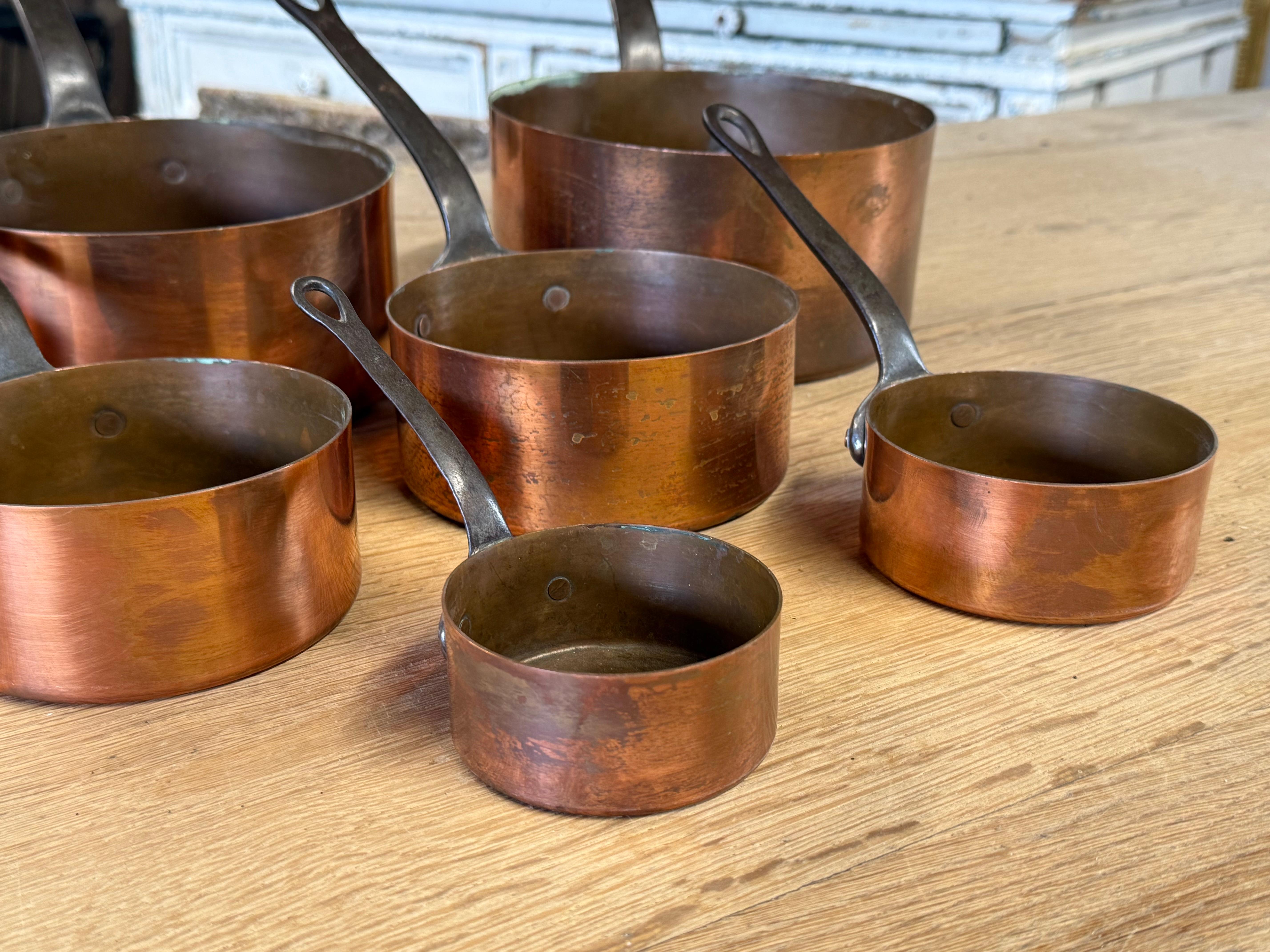 Set de casseroles en cuivre français vintage en vente 1