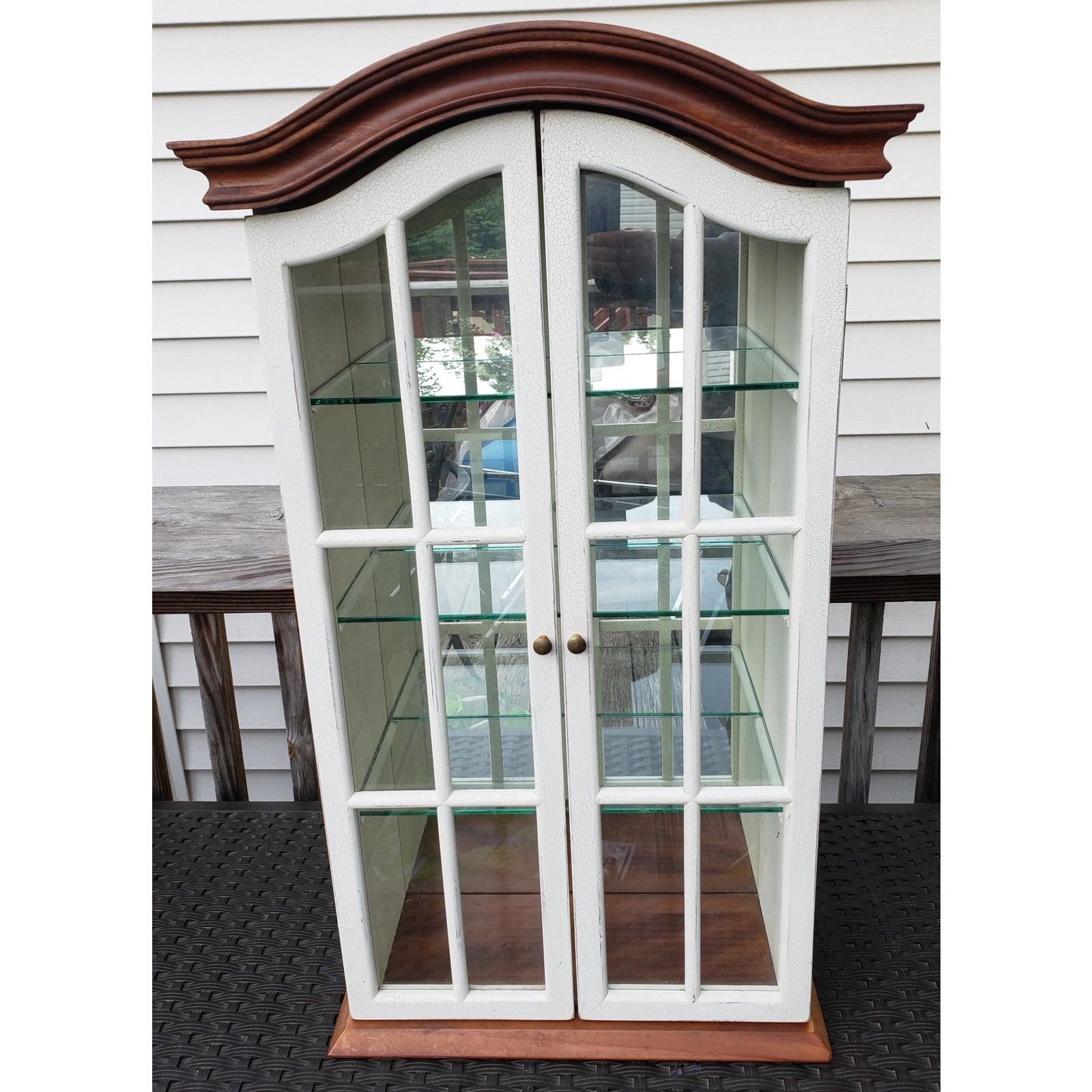 Vintage French Country Arch Top Mirrored Walnut and Glass Wall Cabinet In Good Condition For Sale In Germantown, MD