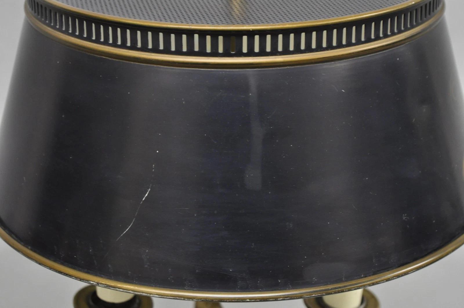 Vintage Französisch Land Messing Lesen Stehleuchte mit Tole Metall Schatten im Angebot 5