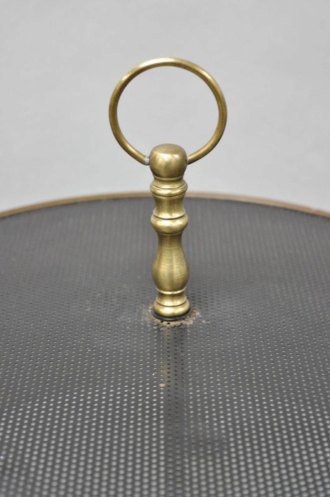 Vintage Französisch Land Messing Lesen Stehleuchte mit Tole Metall Schatten im Angebot 4