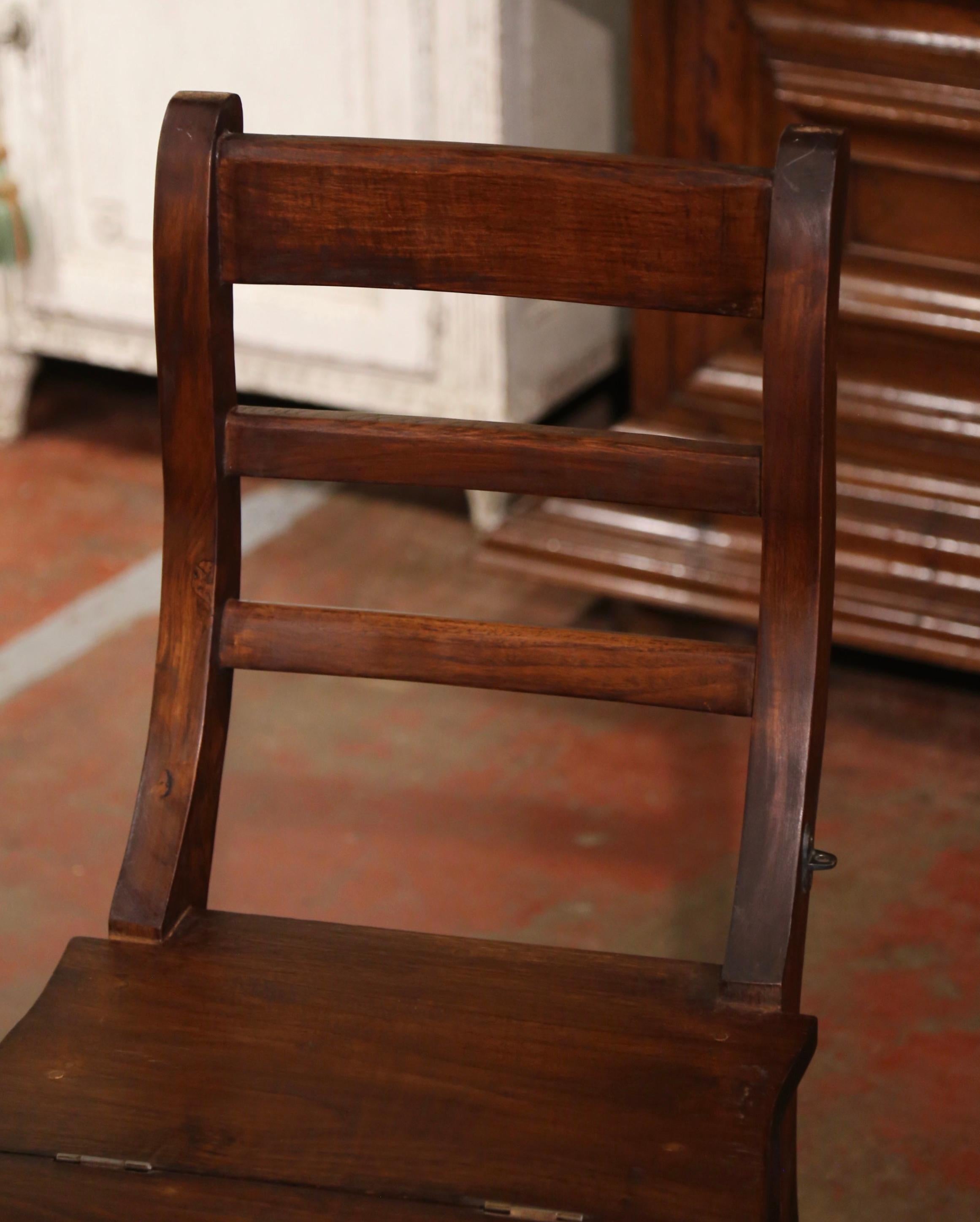 Vintage French Country Carved Oak Metamorphic Folding Chair Step Ladder In Excellent Condition In Dallas, TX