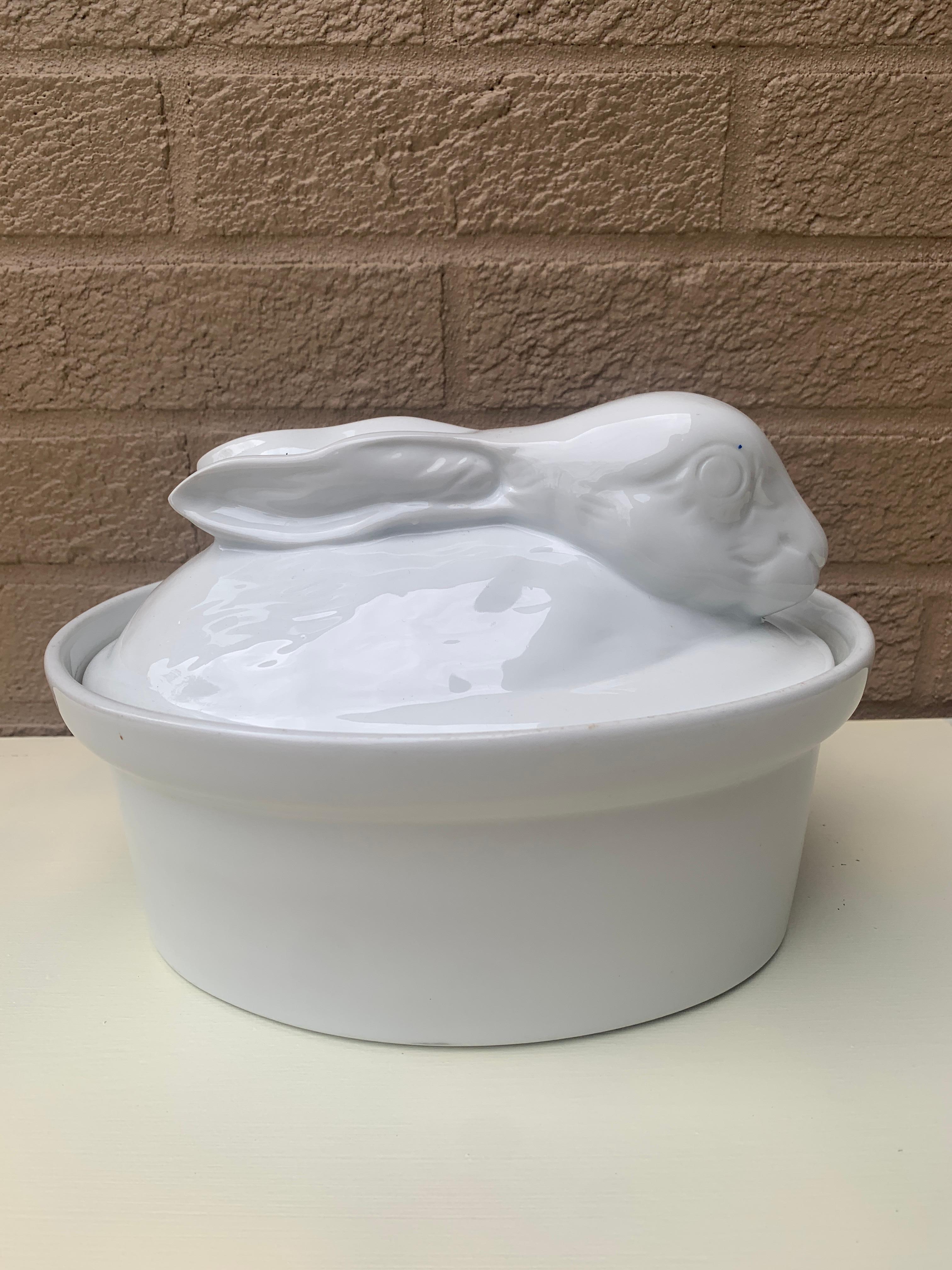 Casseruola per conigli in ceramica Vintage French Country in vendita 1