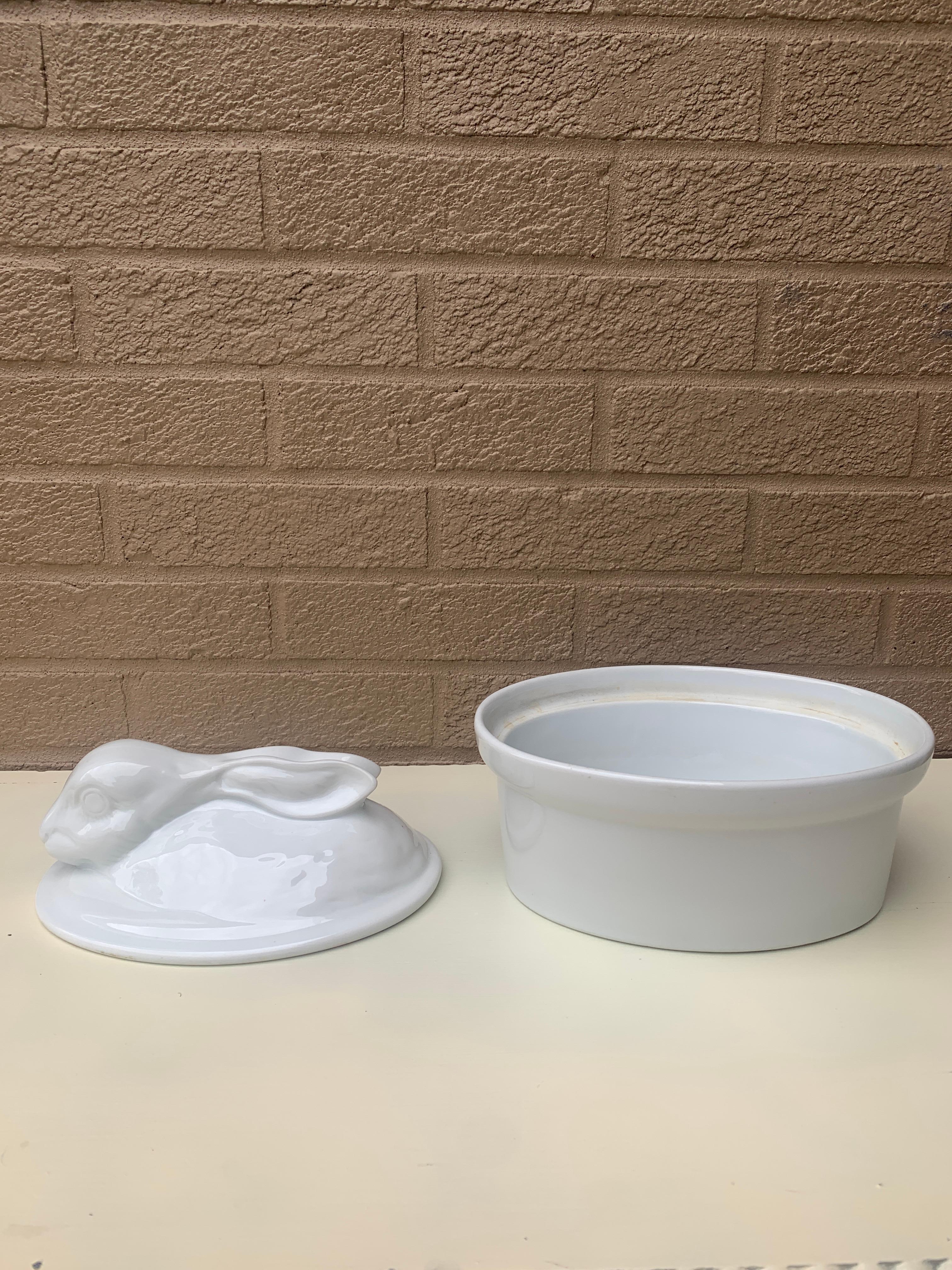 Casseruola per conigli in ceramica Vintage French Country in vendita 3
