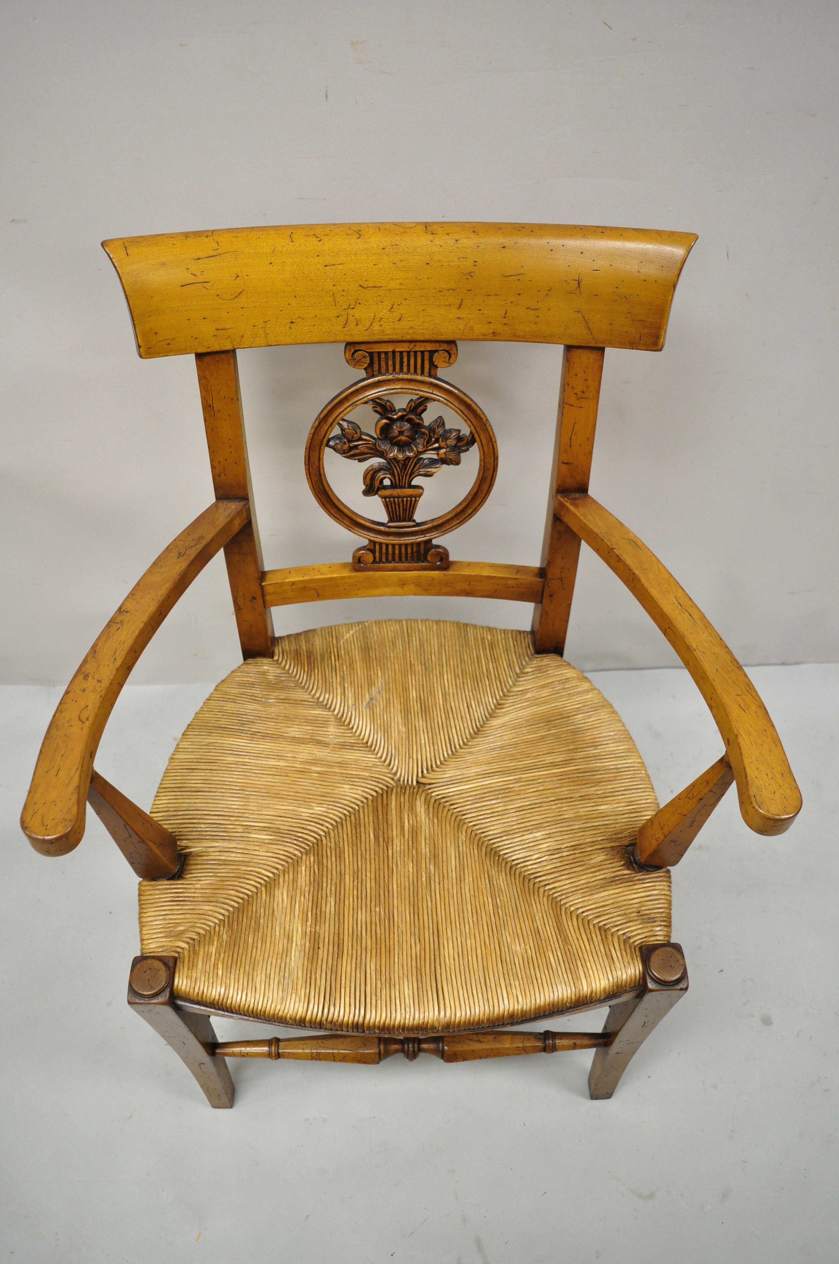 Vintage French Country Cherry Wood Italian Distressed Rush Seat Dining Arm Chair Bon état - En vente à Philadelphia, PA