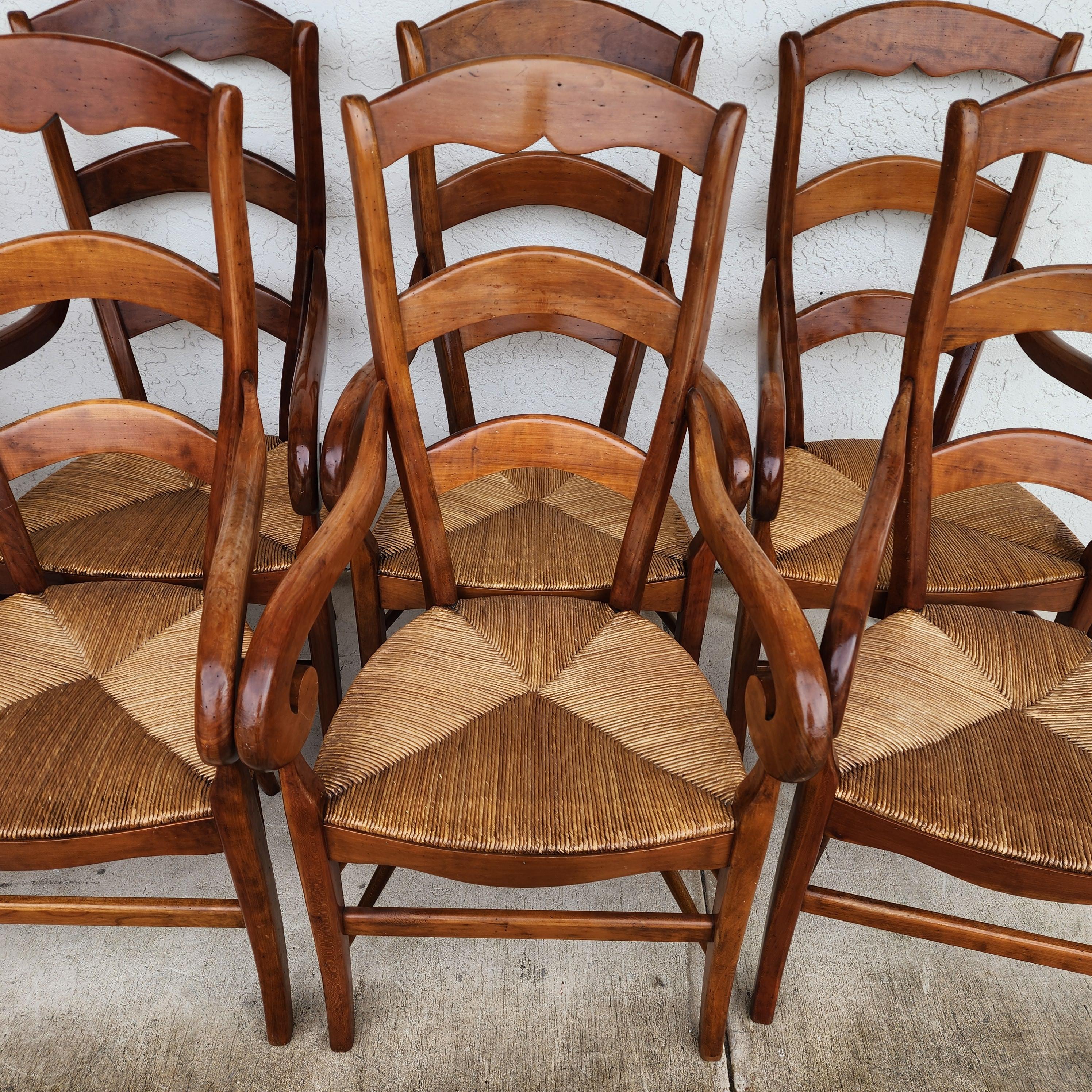 Set di 8 sedie da pranzo vintage di campagna francese in vendita 6