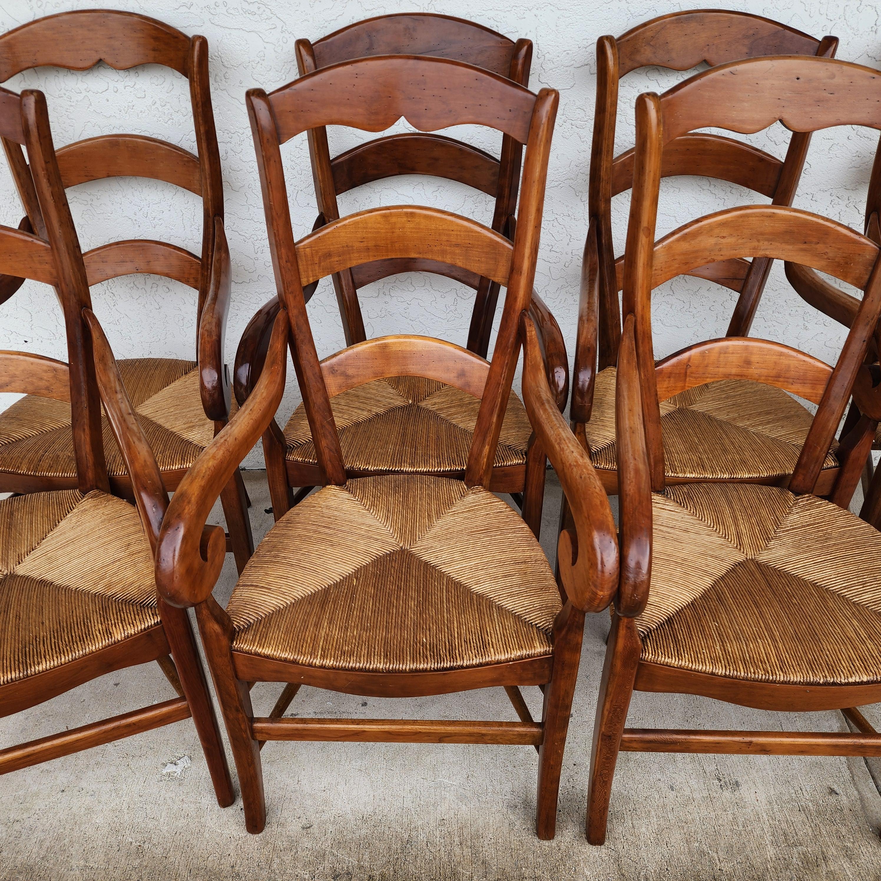 Set di 8 sedie da pranzo vintage di campagna francese in vendita 7