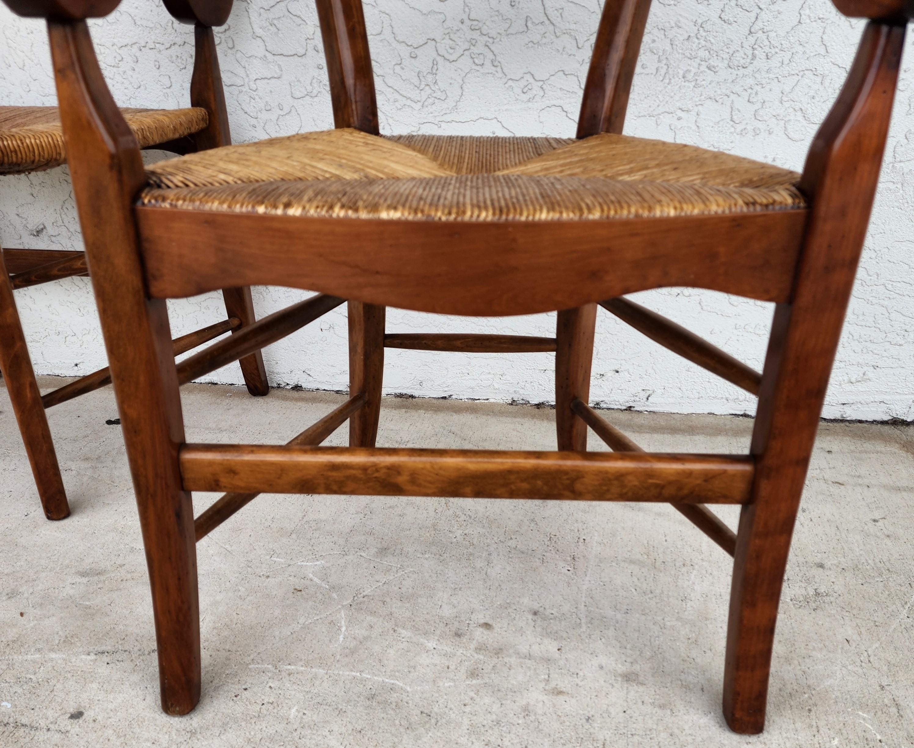 XX secolo Set di 8 sedie da pranzo vintage di campagna francese in vendita