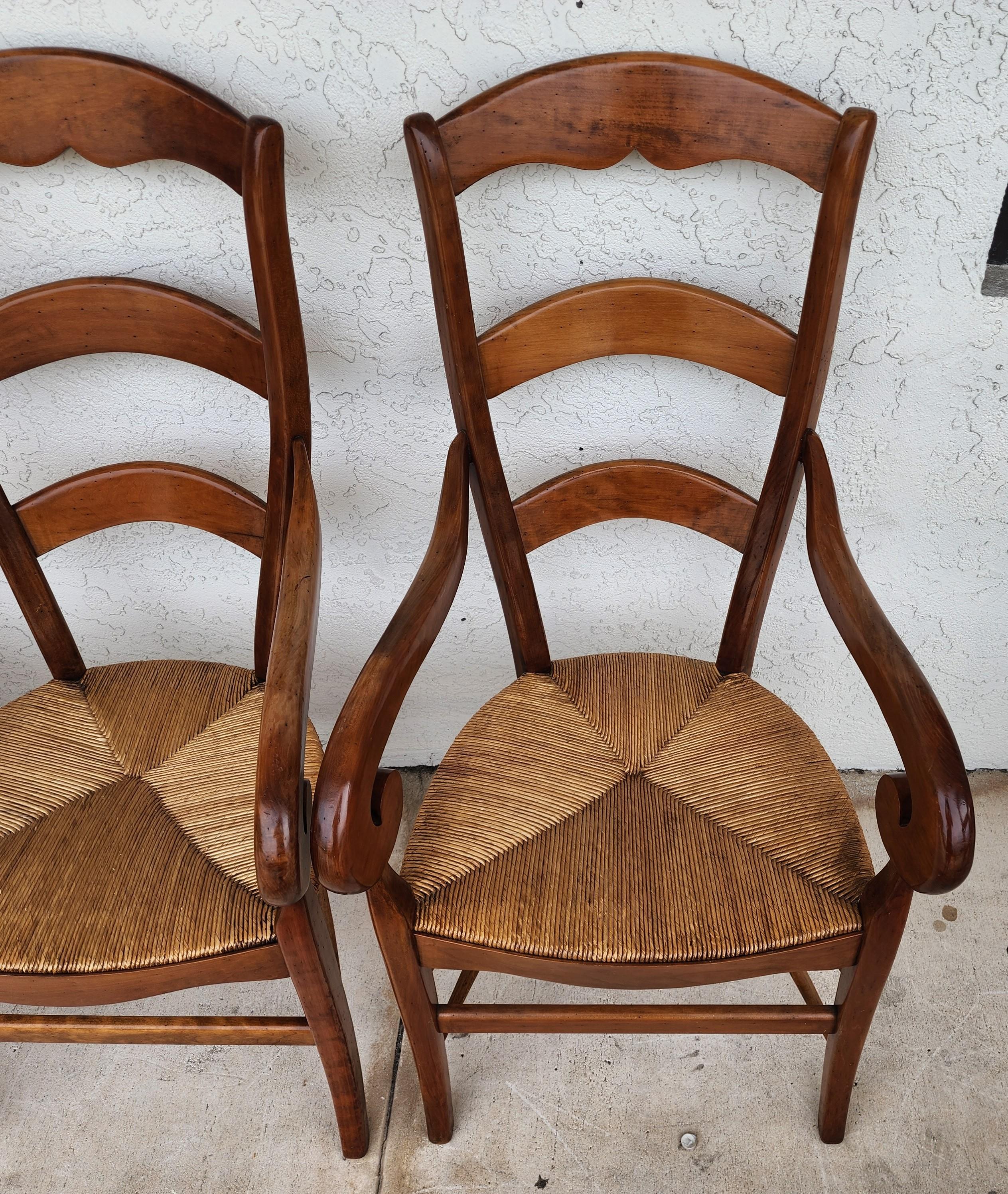 Set di 8 sedie da pranzo vintage di campagna francese in vendita 1