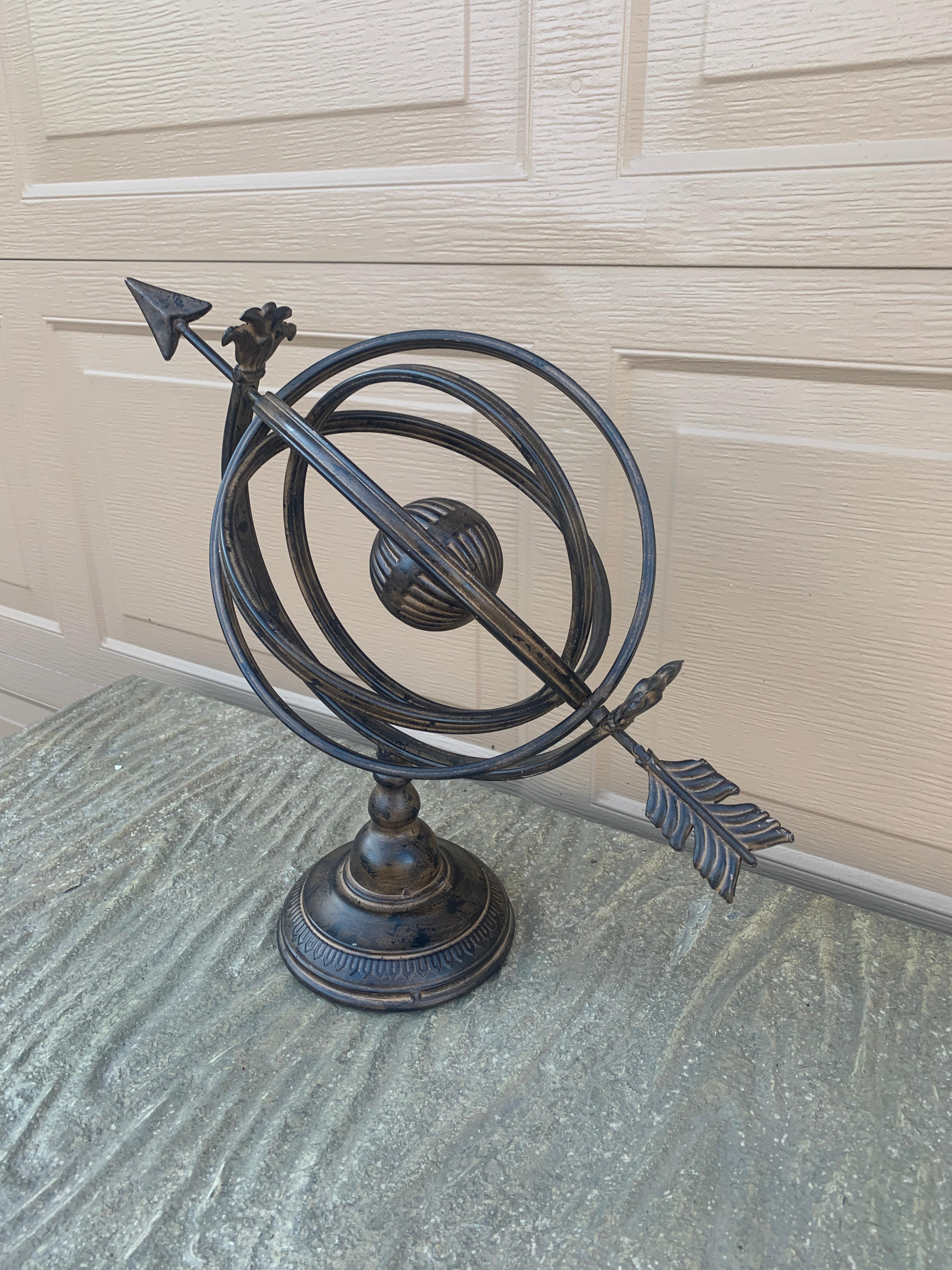 Stile provenzale Meridiana armillare da giardino in ferro vintage French Country in vendita