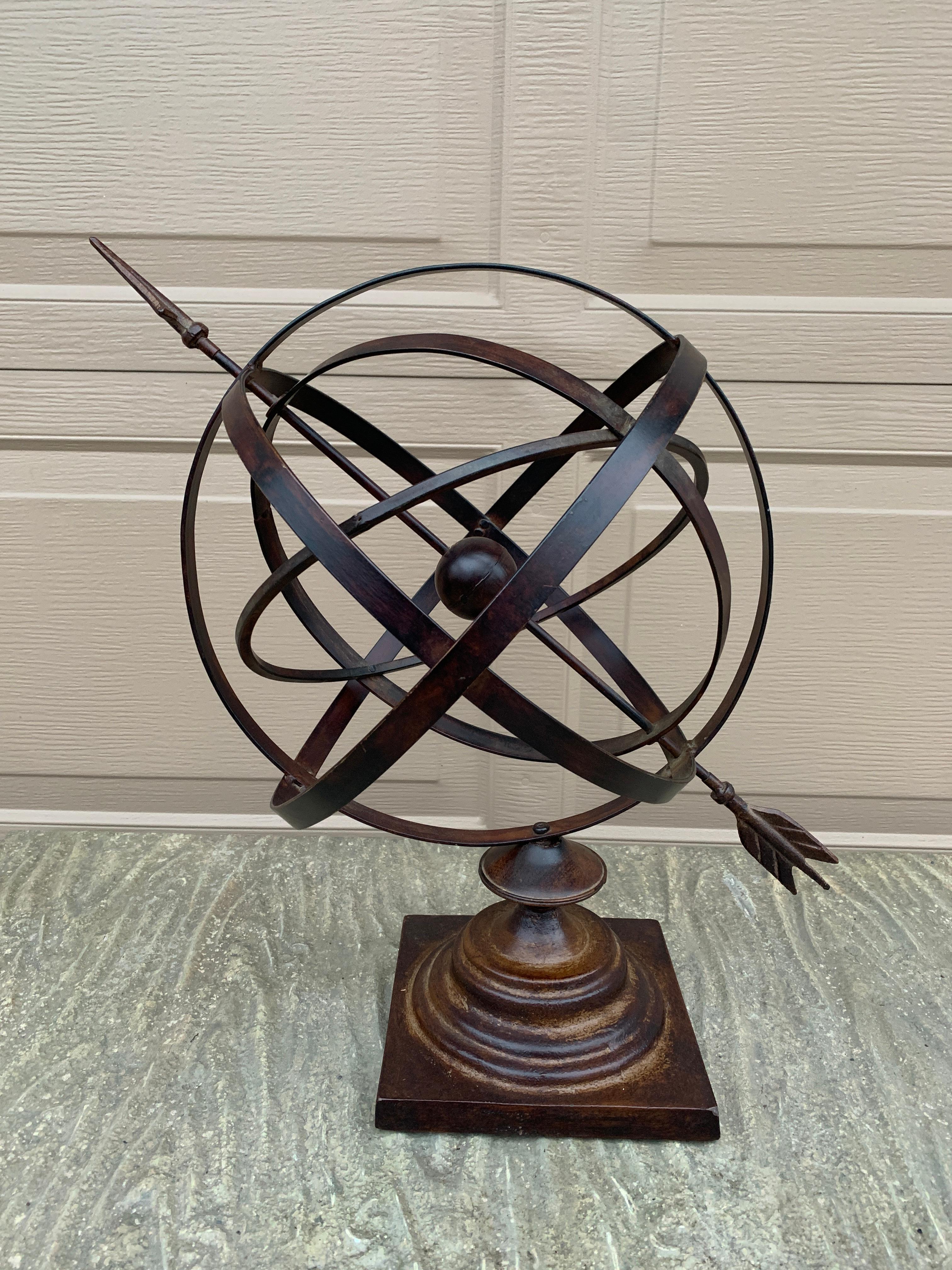 Vintage Französisch Land Eisen Garten Armillary Sonnenuhr (amerikanisch) im Angebot