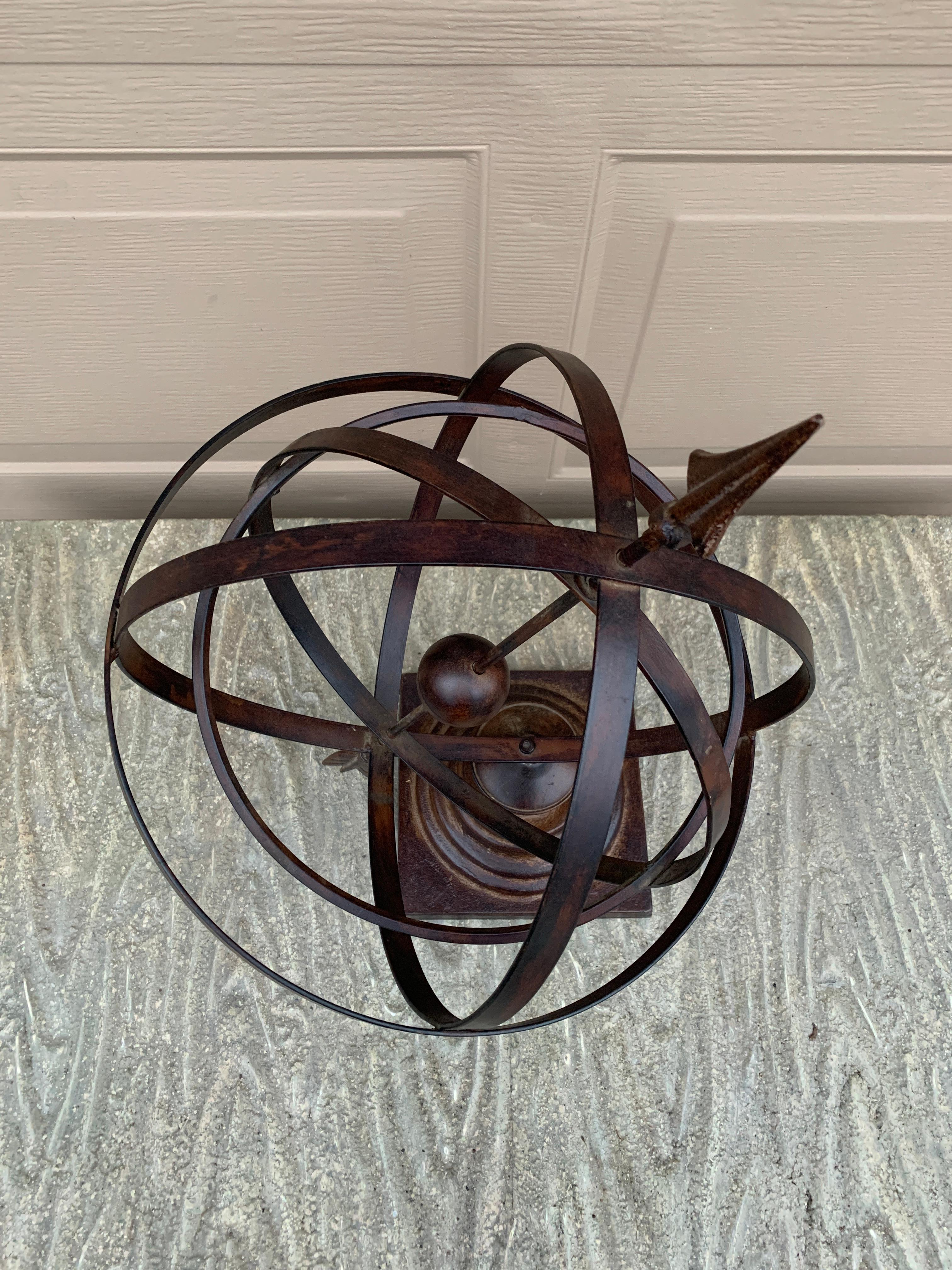 Vintage Französisch Land Eisen Garten Armillary Sonnenuhr im Angebot 1