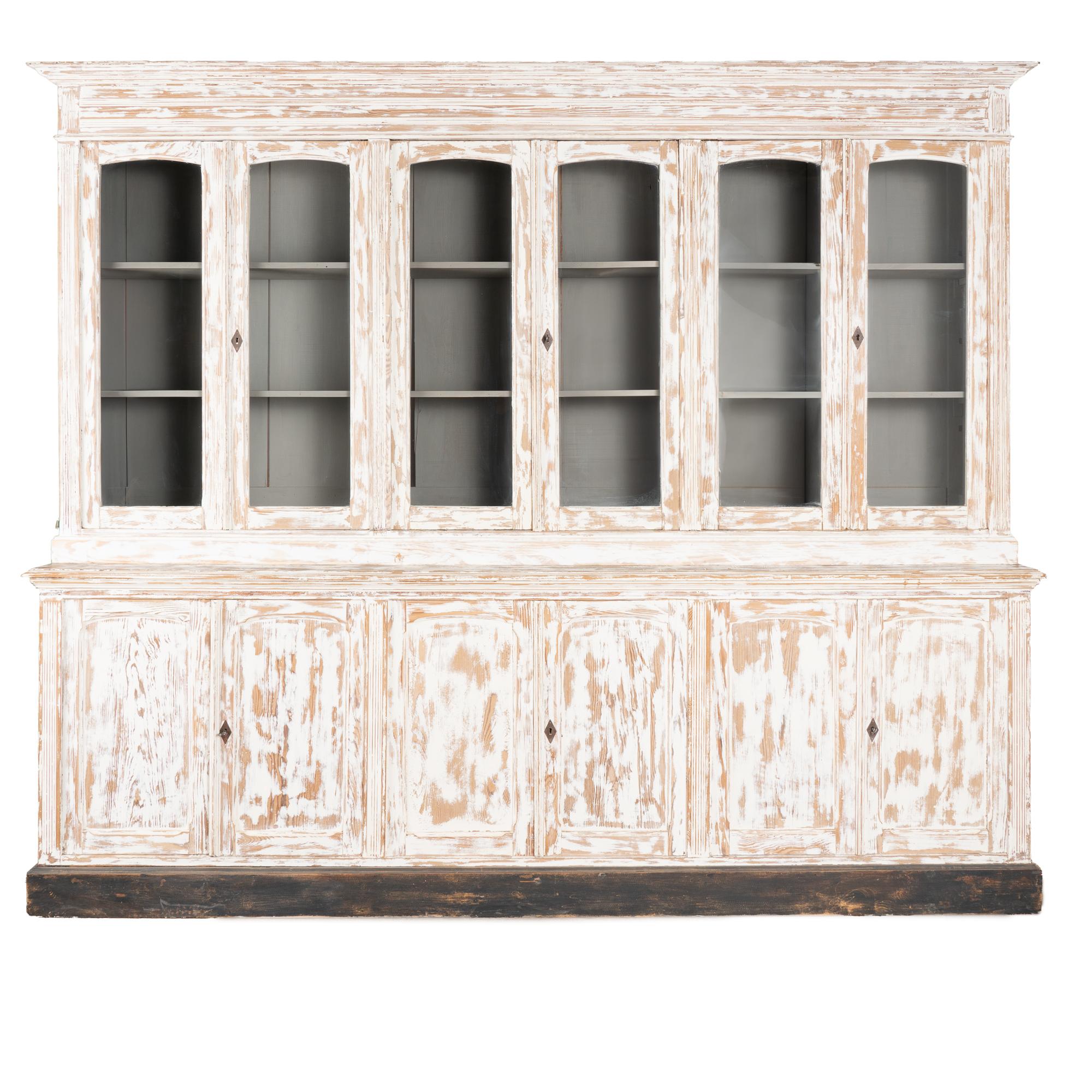 Vintage French Country Large Bookcase Display Cabinet, circa 1960 In Good Condition For Sale In Round Top, TX