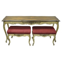 Vintage Französisch Land Louis XV Stil Konsole Hall Tisch und Paar Hocker Bänke