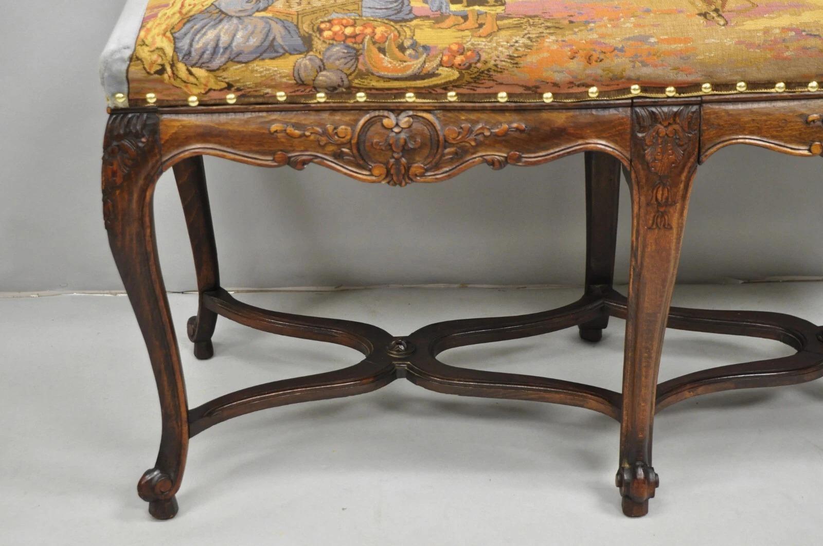 Vintage French Country Louis XV Style Walnut Bench w/ Arabian Market Tapestry In Good Condition For Sale In Philadelphia, PA
