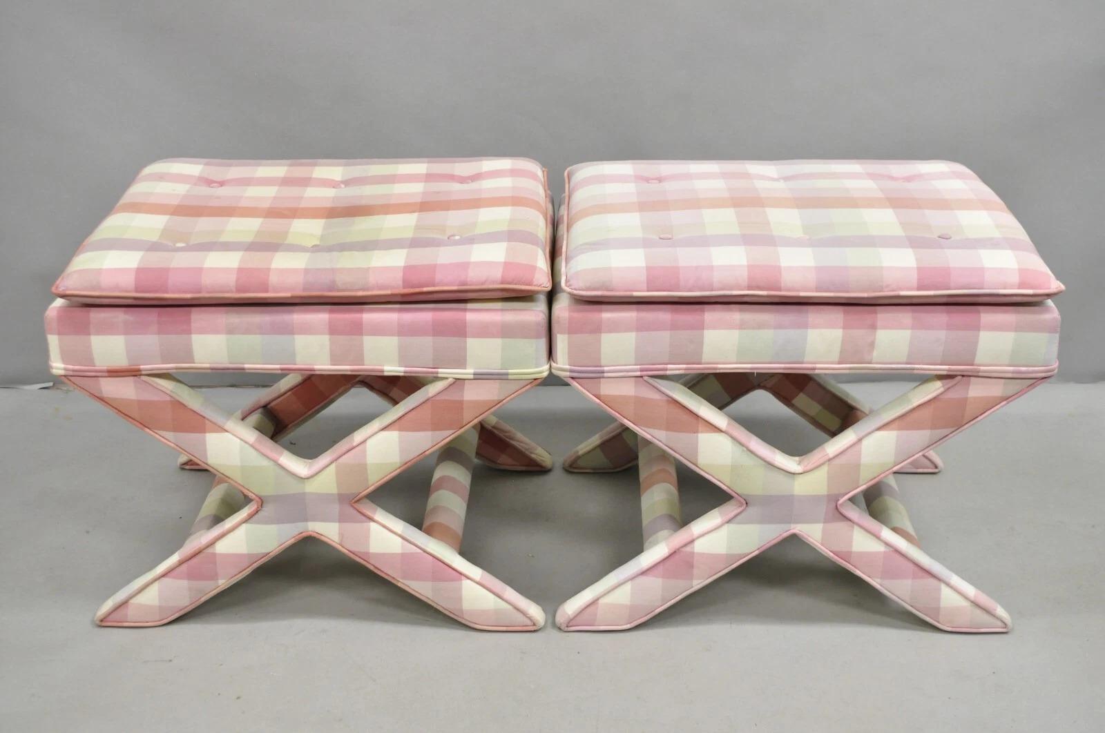 Vintage French Country Pink Plaid Hollywood Regency X-Stool Curule Bench Pair en vente 5