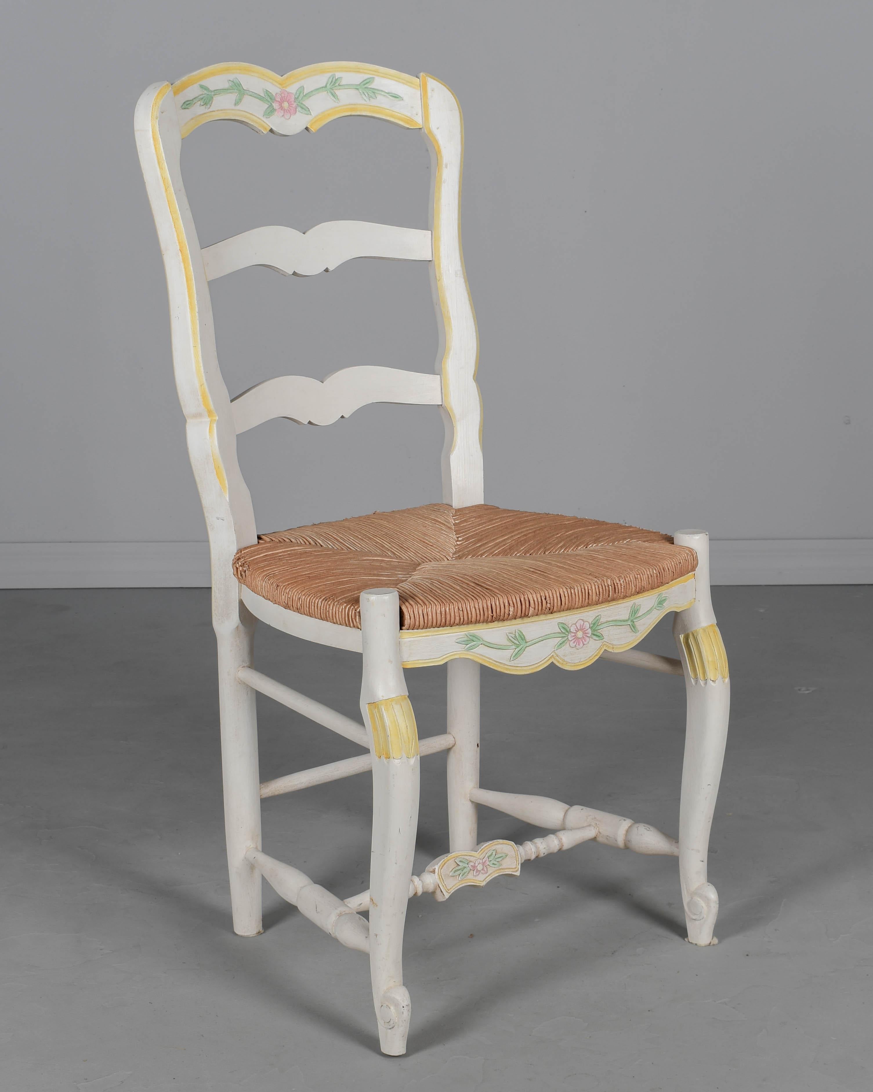 Juego de 6 sillas de comedor provenzales de estilo francés vintage en venta 1