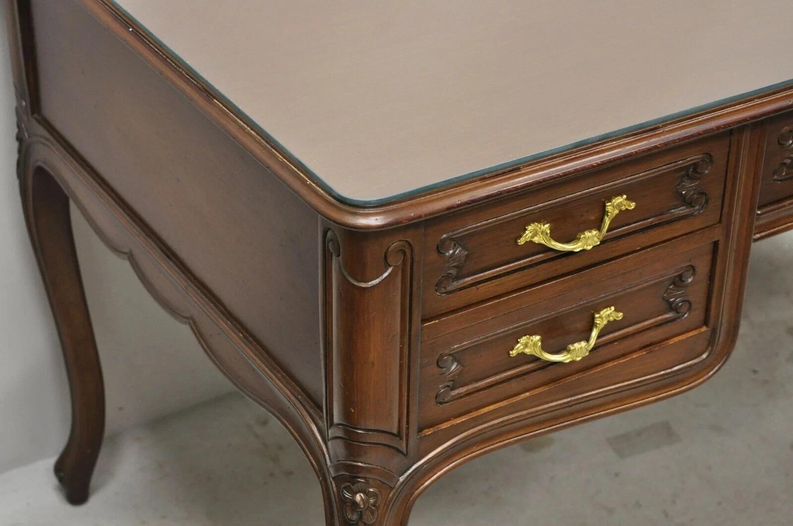 Vintage French Country Provincial Louis XV Style Walnut Office Writing Desk For Sale 4