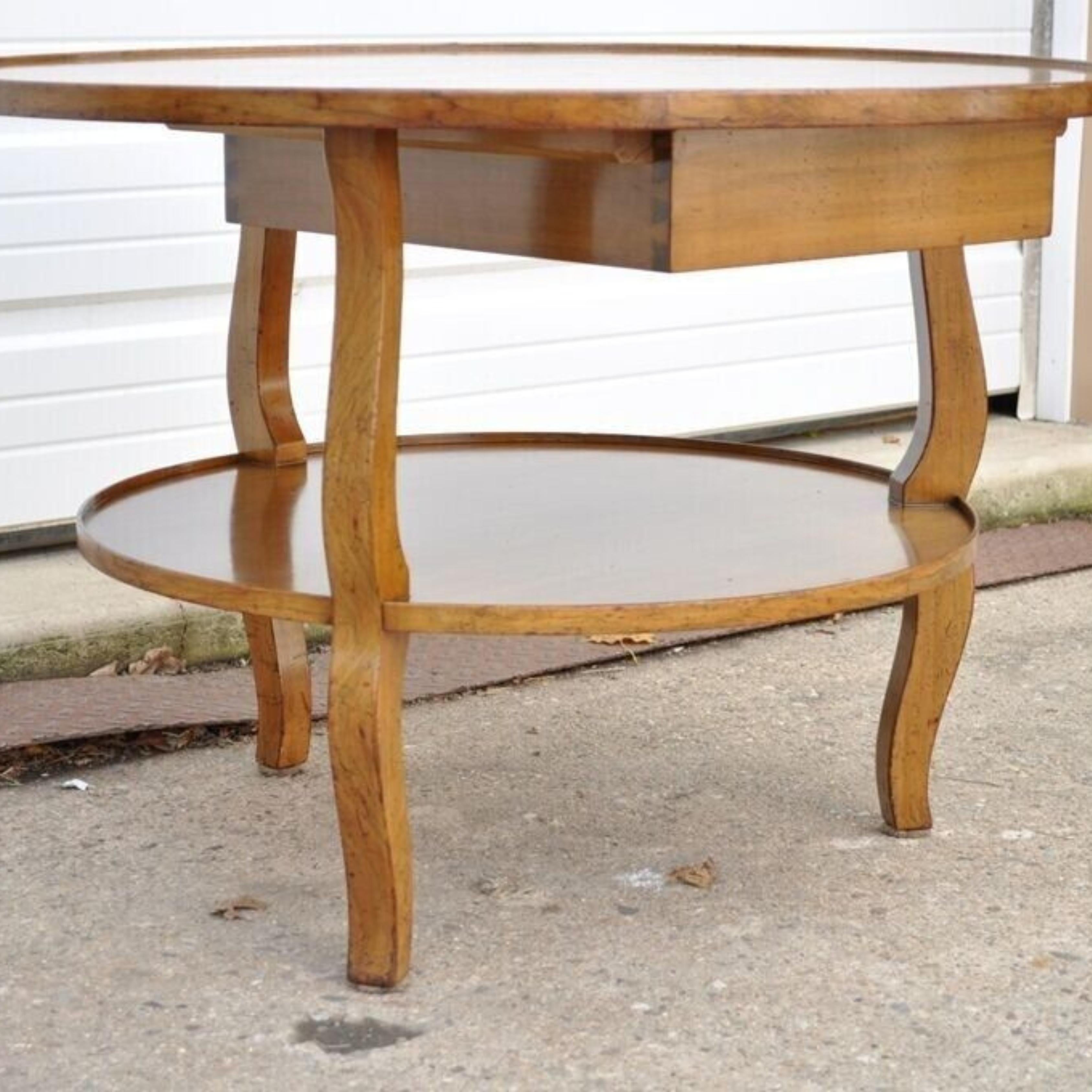 Vintage French Country Provincial Round Cherry Occasional Side Table w/ Drawer For Sale 4