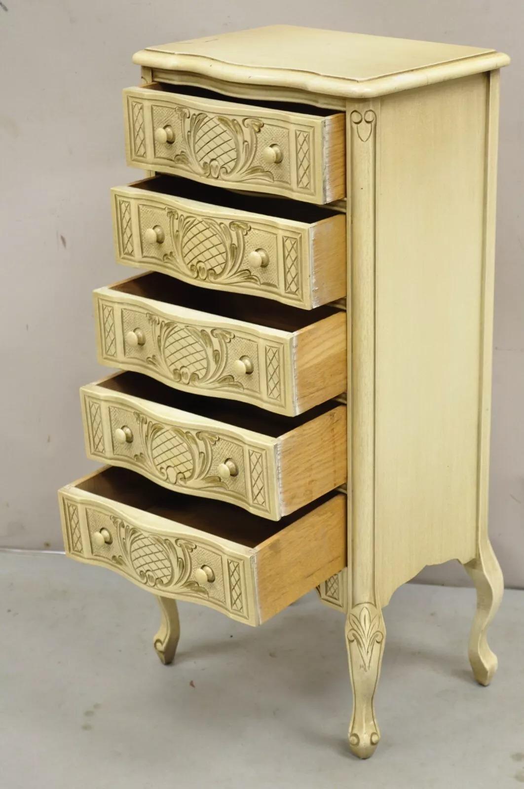 Unknown Vintage French Country Provincial Style Cream Painted 5 Drawer Chest Nightstand For Sale