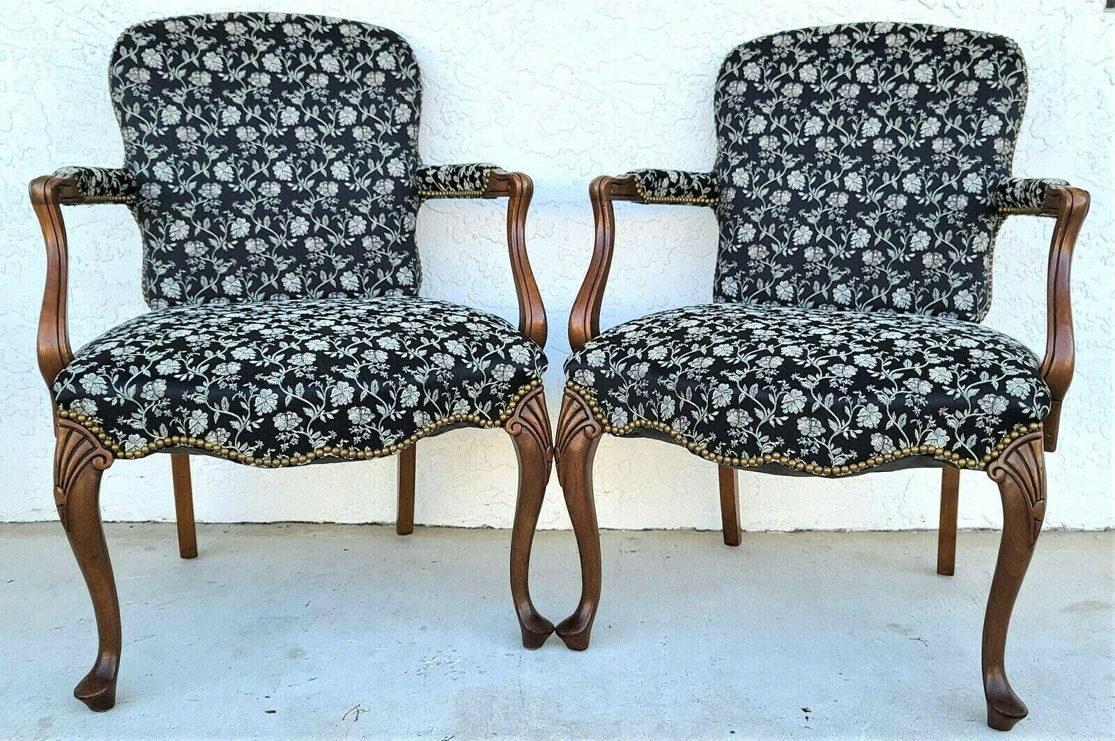 Vintage French Country Provincial Walnut Fauteuil Armchairs, a Pair For Sale 1