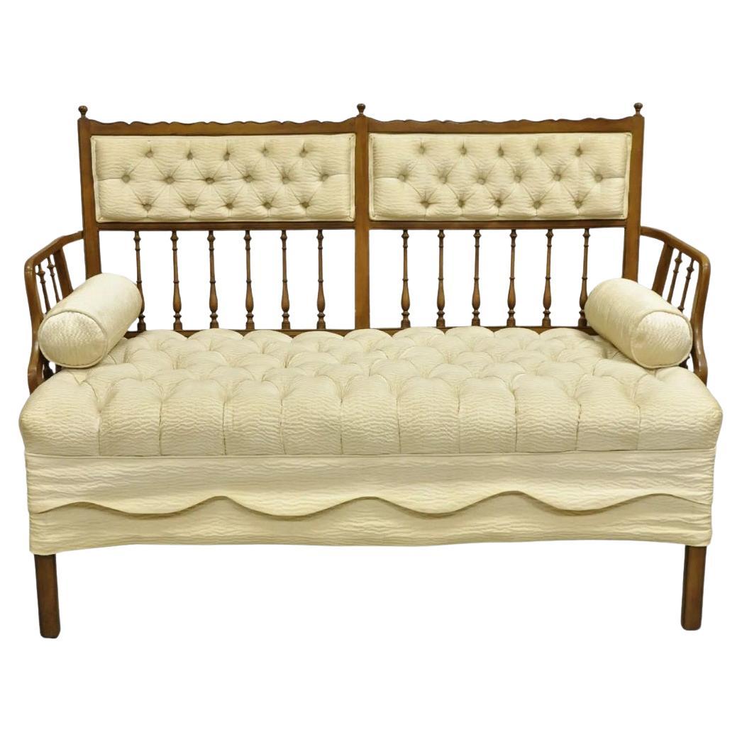 Canapé à fuseaux en Wood Upholstering vintage de style campagne française