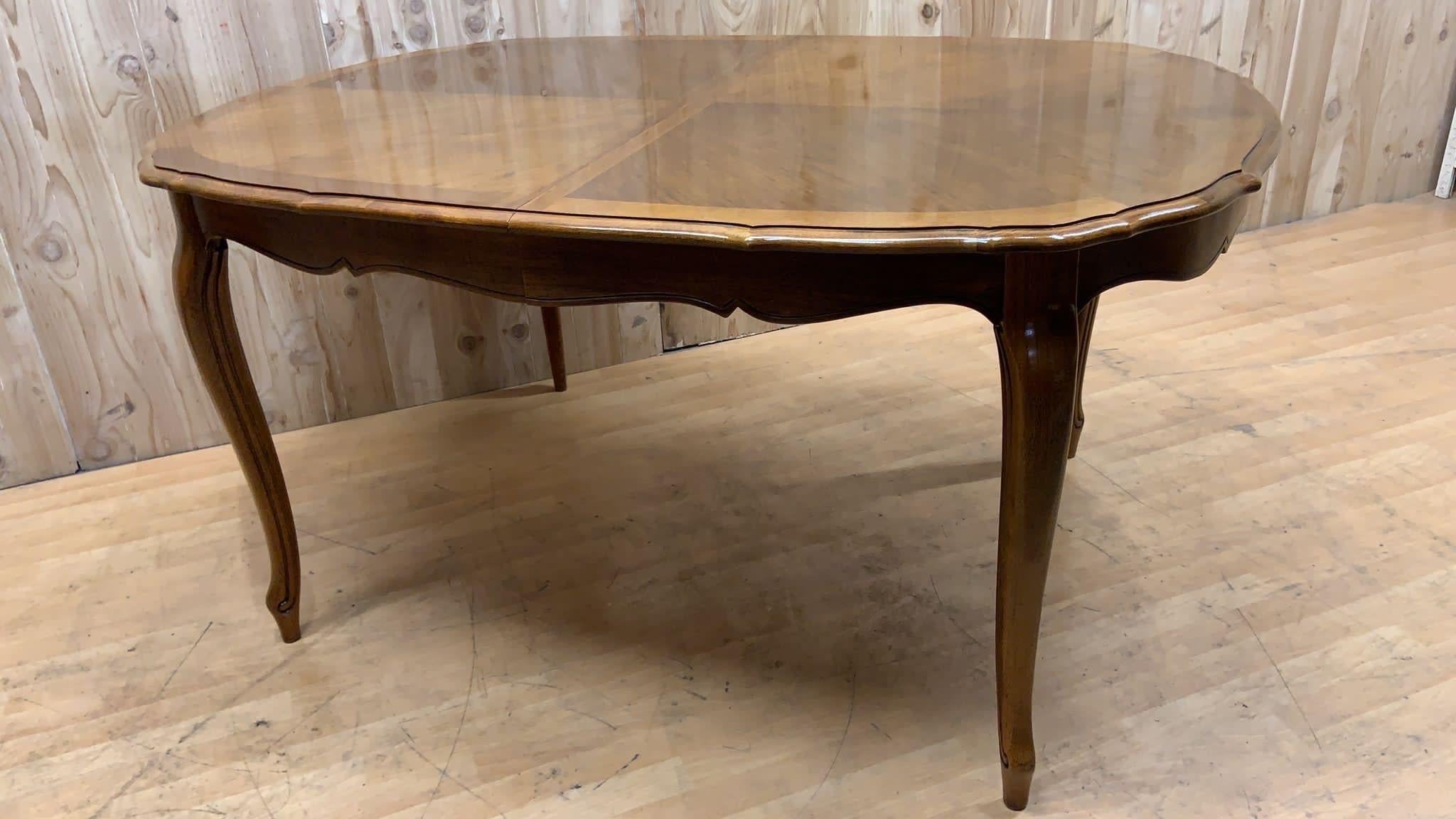Unknown Vintage French Country Thomasville Expandable Dining Table