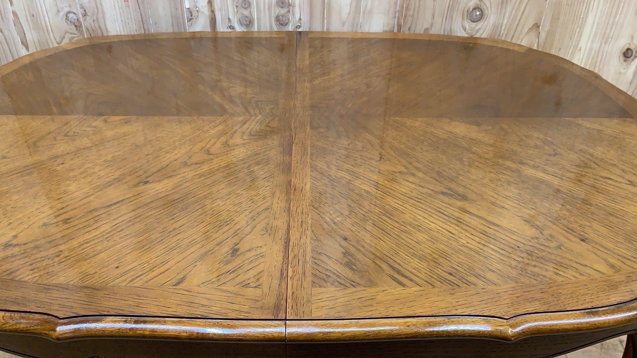 Vintage French Country Thomasville Expandable Dining Table 1