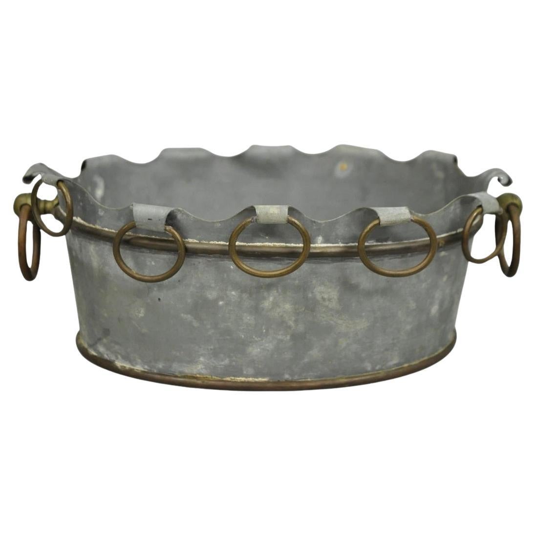 Cachepot in metallo di zinco vintage di campagna francese Made in Portugal