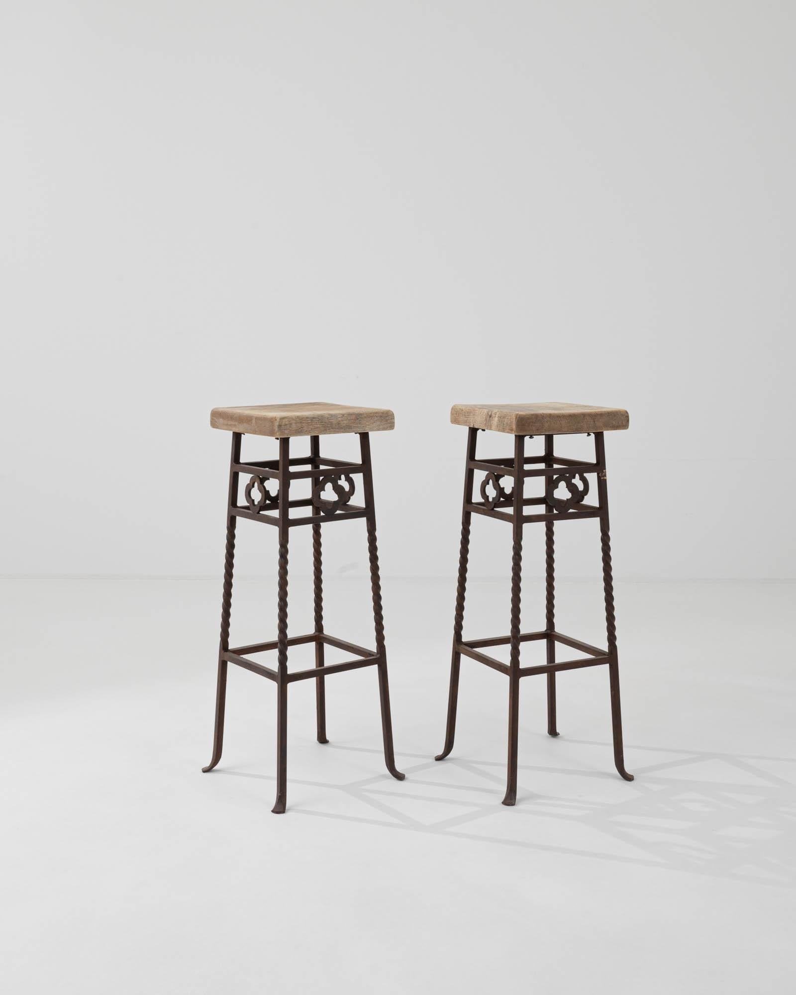 Vintage French Country Wrought Iron Bar Stools, a Pair For Sale 3