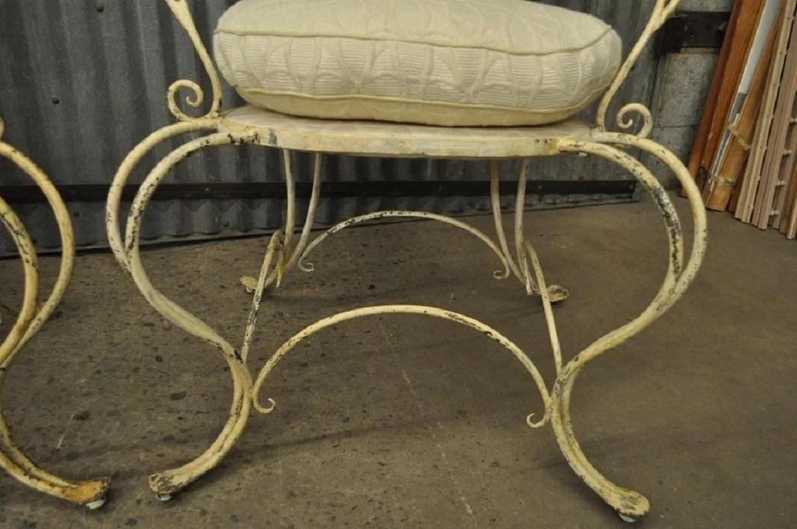 Vintage French Country Wrought Iron Lattice Scrolling Arm Chairs (B) - Pair Bon état - En vente à Philadelphia, PA