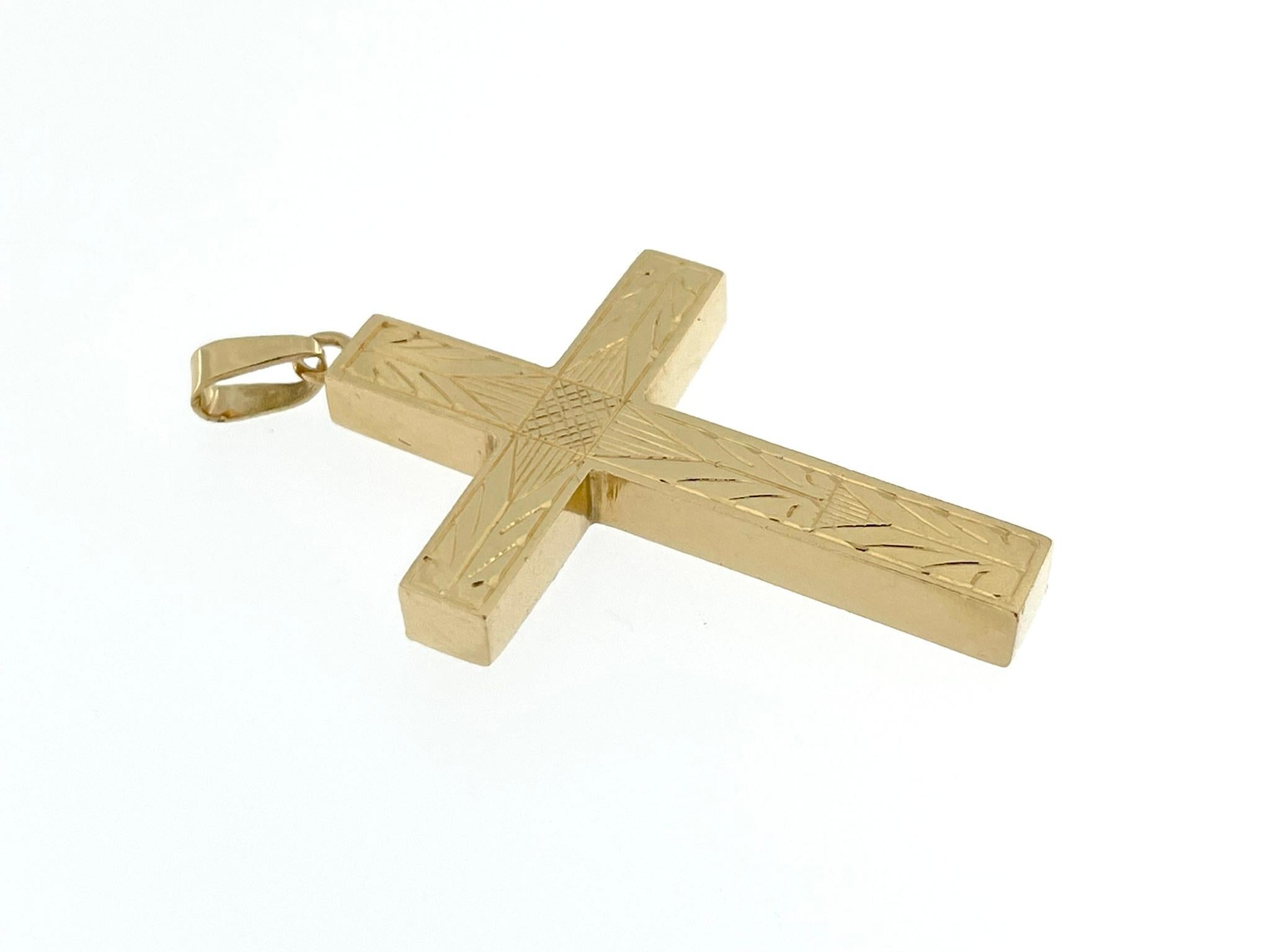 Croix française vintage en or jaune 18 carats avec motifs géométriques Bon état - En vente à Esch sur Alzette, Esch-sur-Alzette