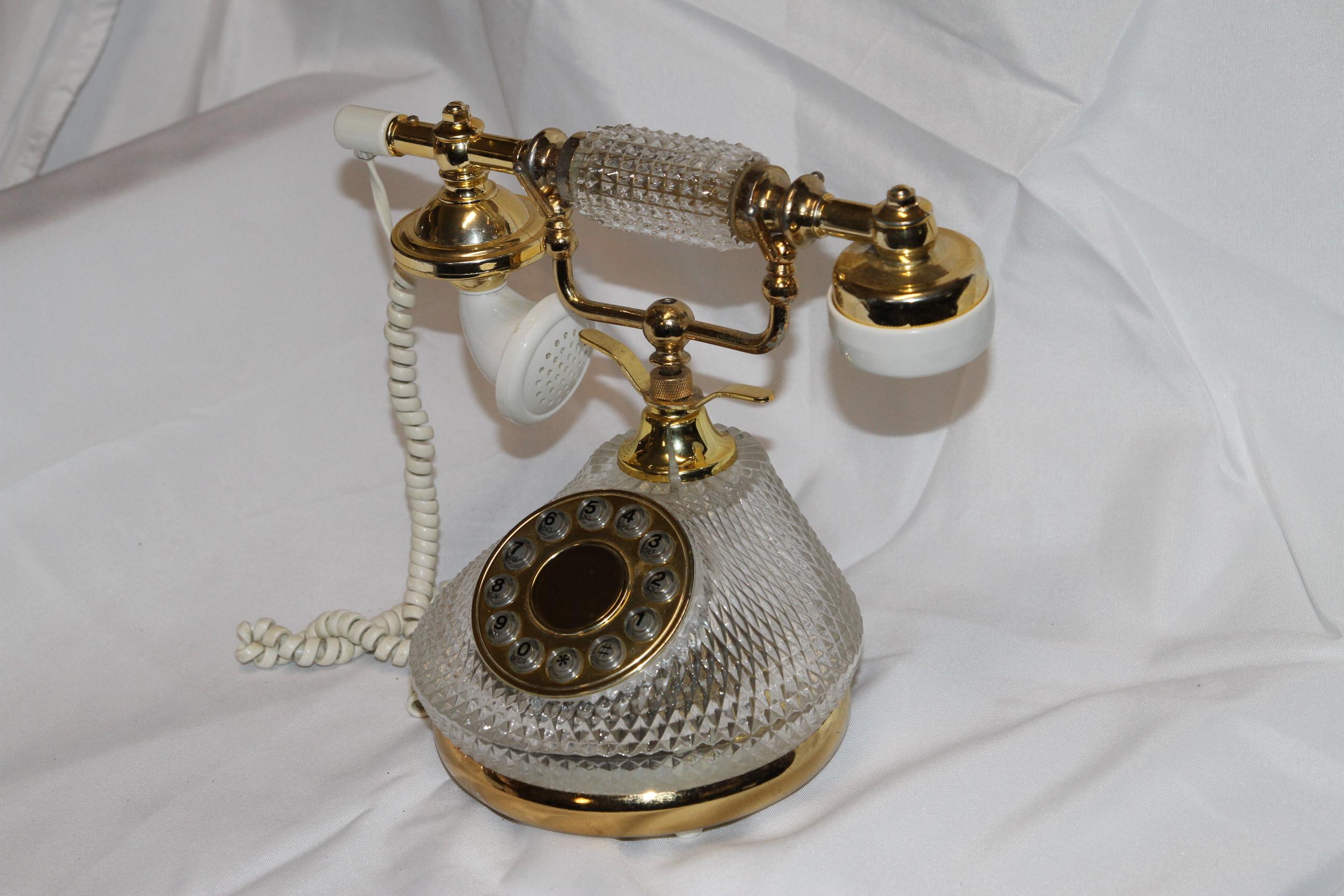 Teléfono francés vintage de cristal siglo XX en venta