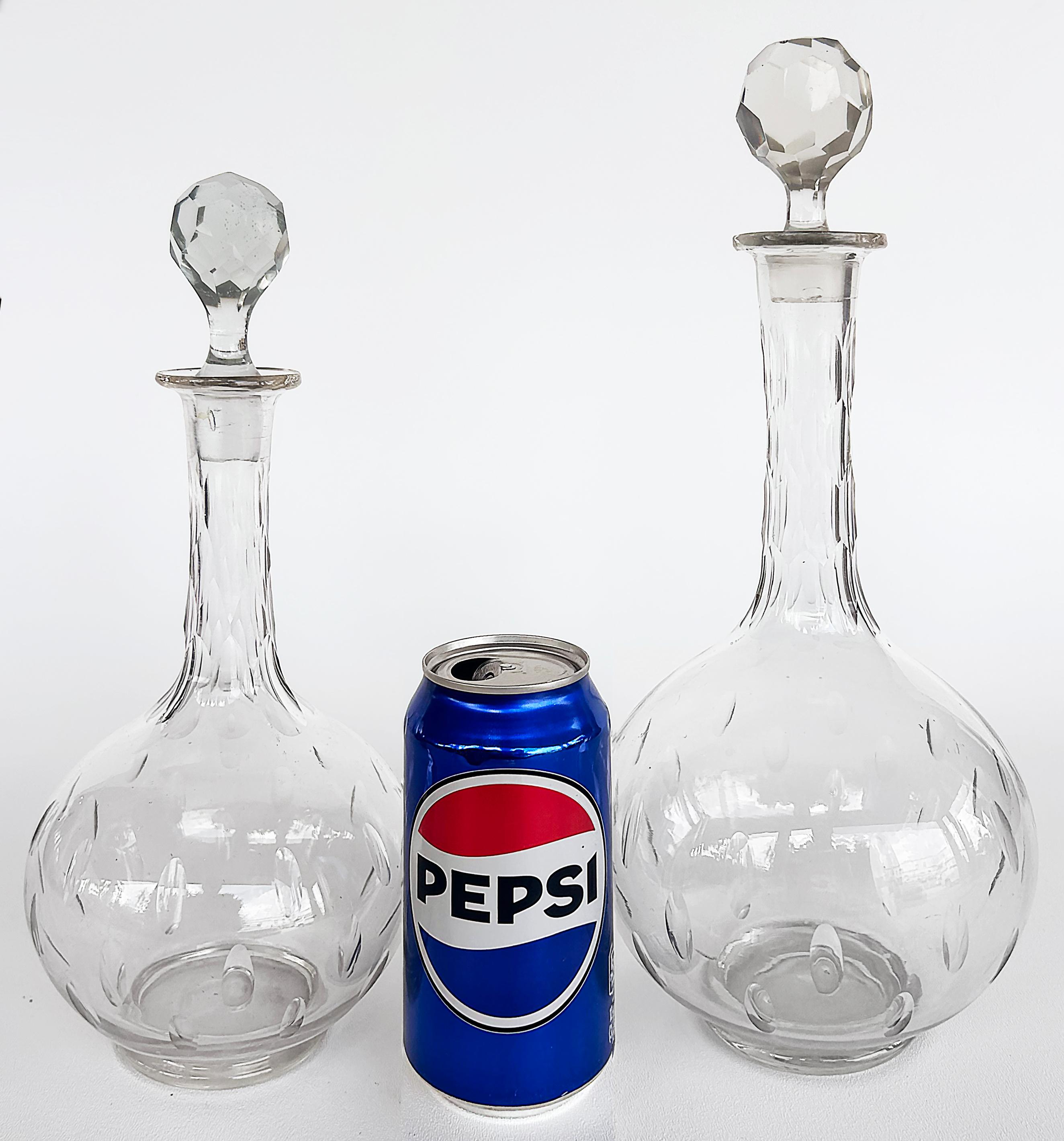 Français Vintage French Cut Crystal Decanters, Val Saint Lambert Attributed, Set of Two en vente