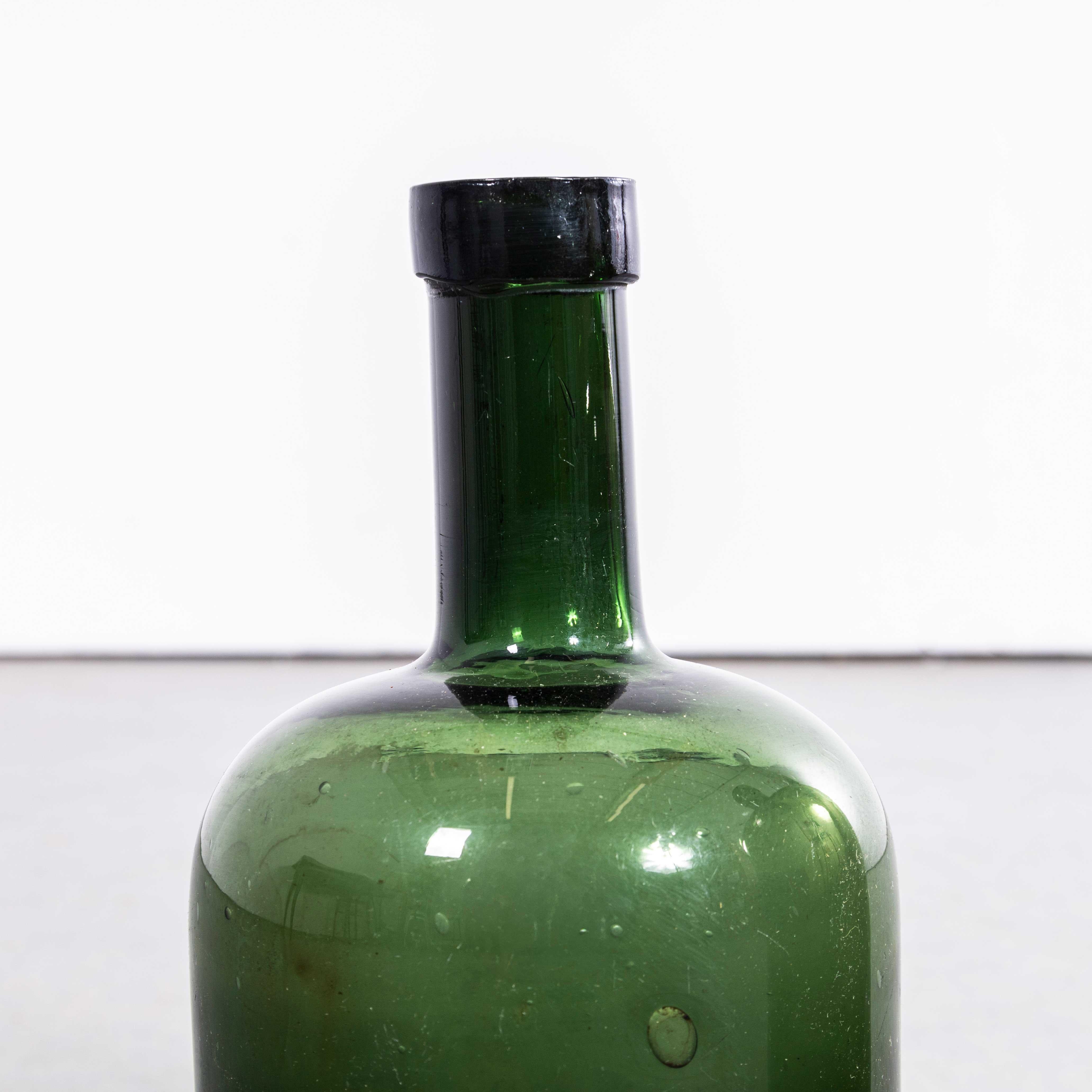 Damigiana francese vintage in vetro verde scuro - Coppia In condizioni buone in vendita a Hook, Hampshire