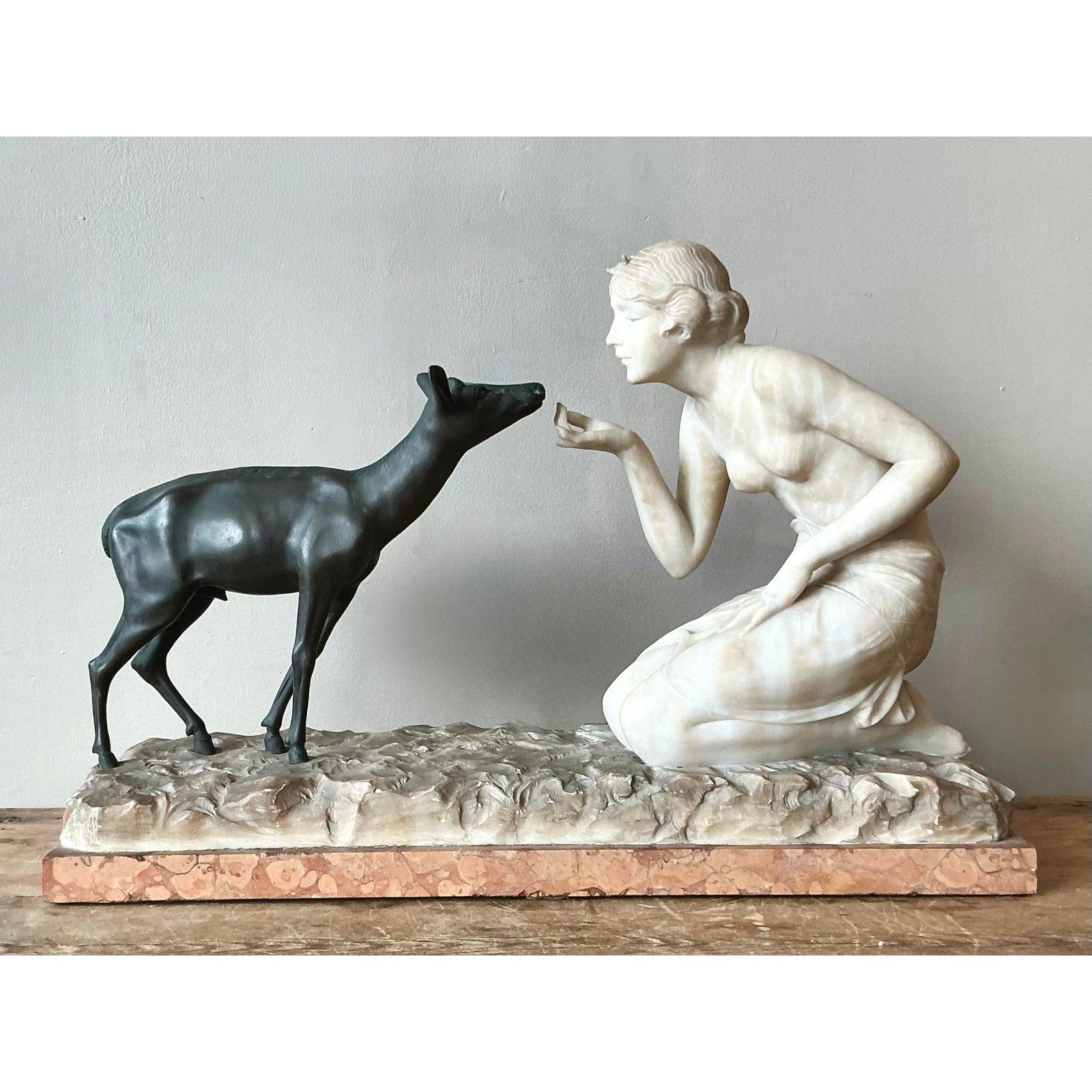 Scultura d'epoca in bronzo e pietra scolpita in stile Deco francese di R. Ponti 