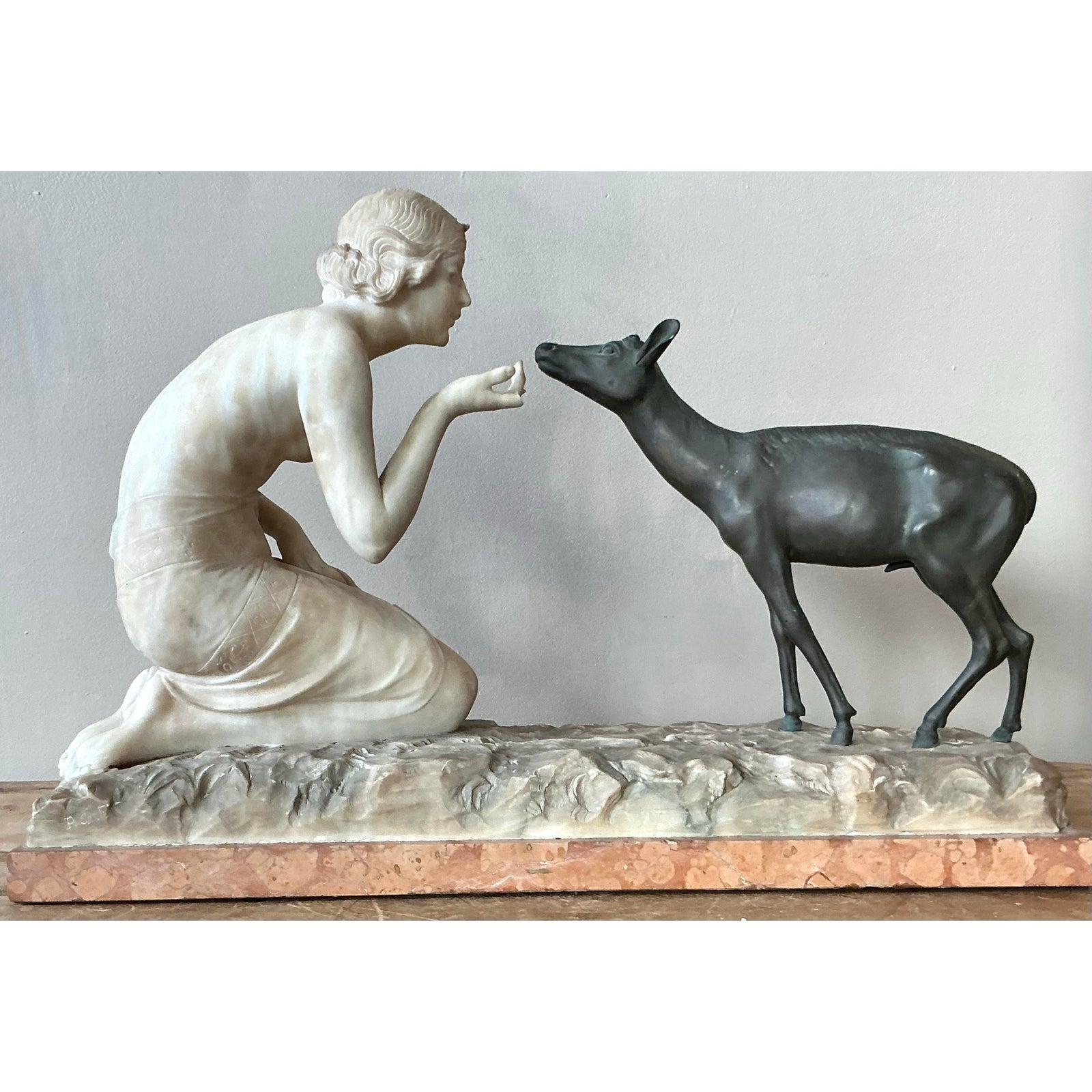 Scultura d'epoca in bronzo e pietra scolpita in stile Deco francese di R. Ponti 